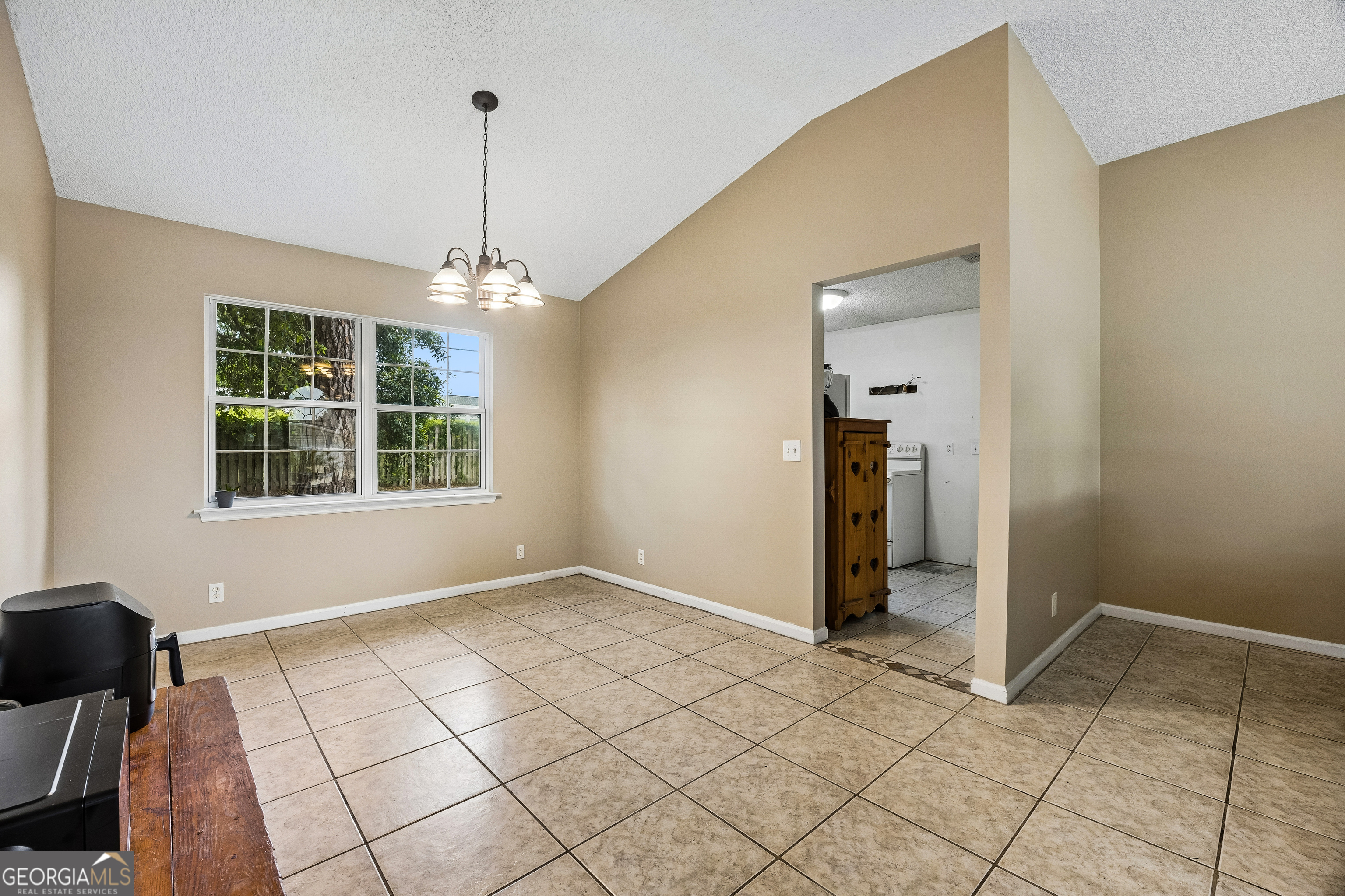 216 Hunt Club Road Property Photo 8