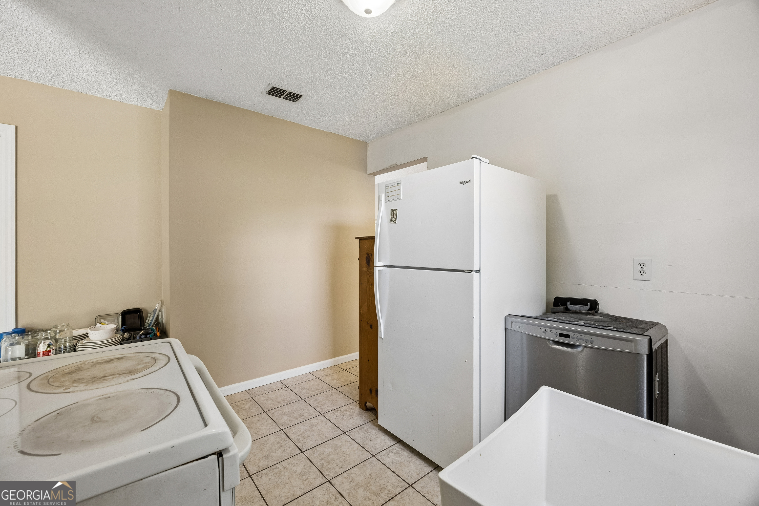 216 Hunt Club Road Property Photo 10