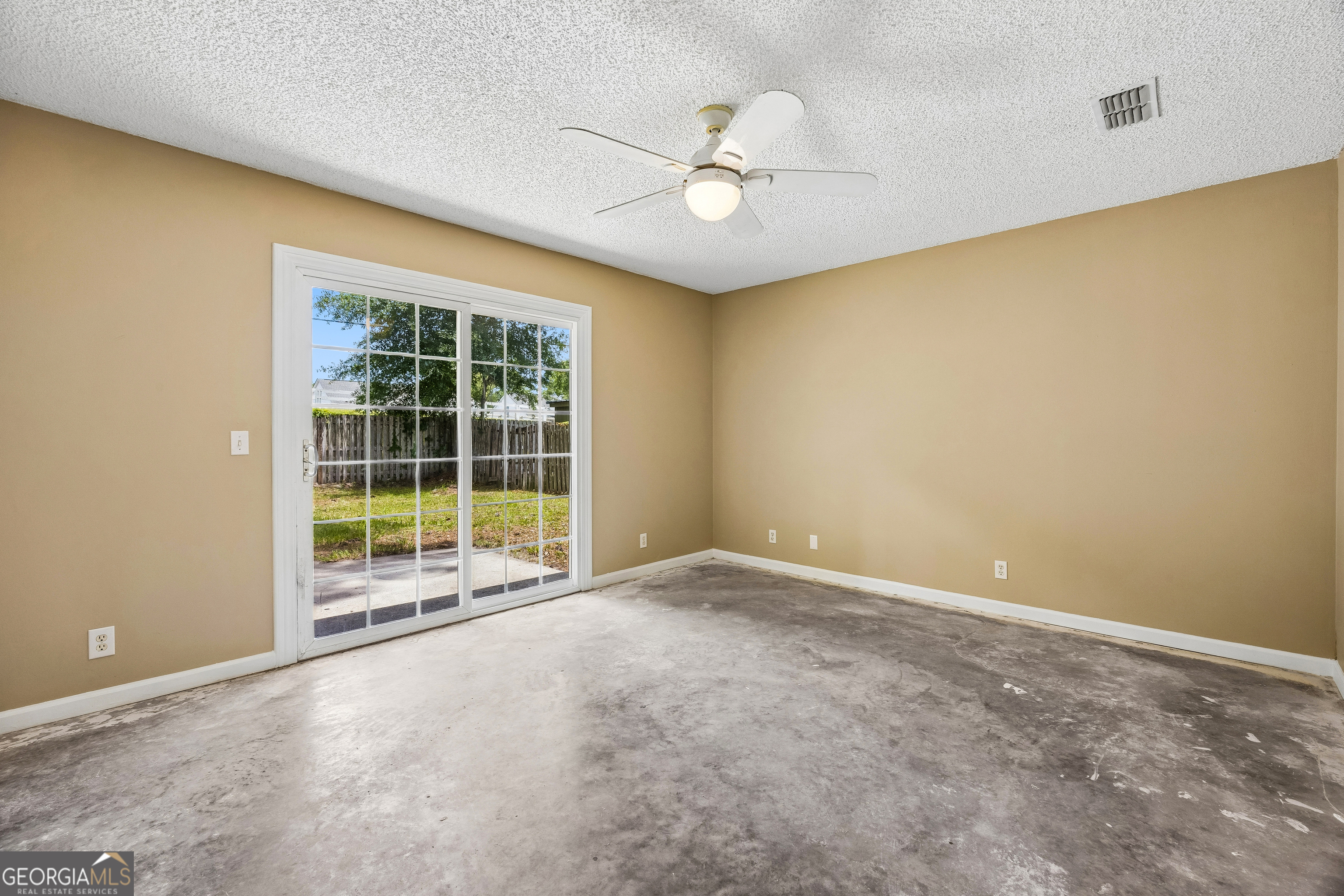 216 Hunt Club Road Property Photo 13