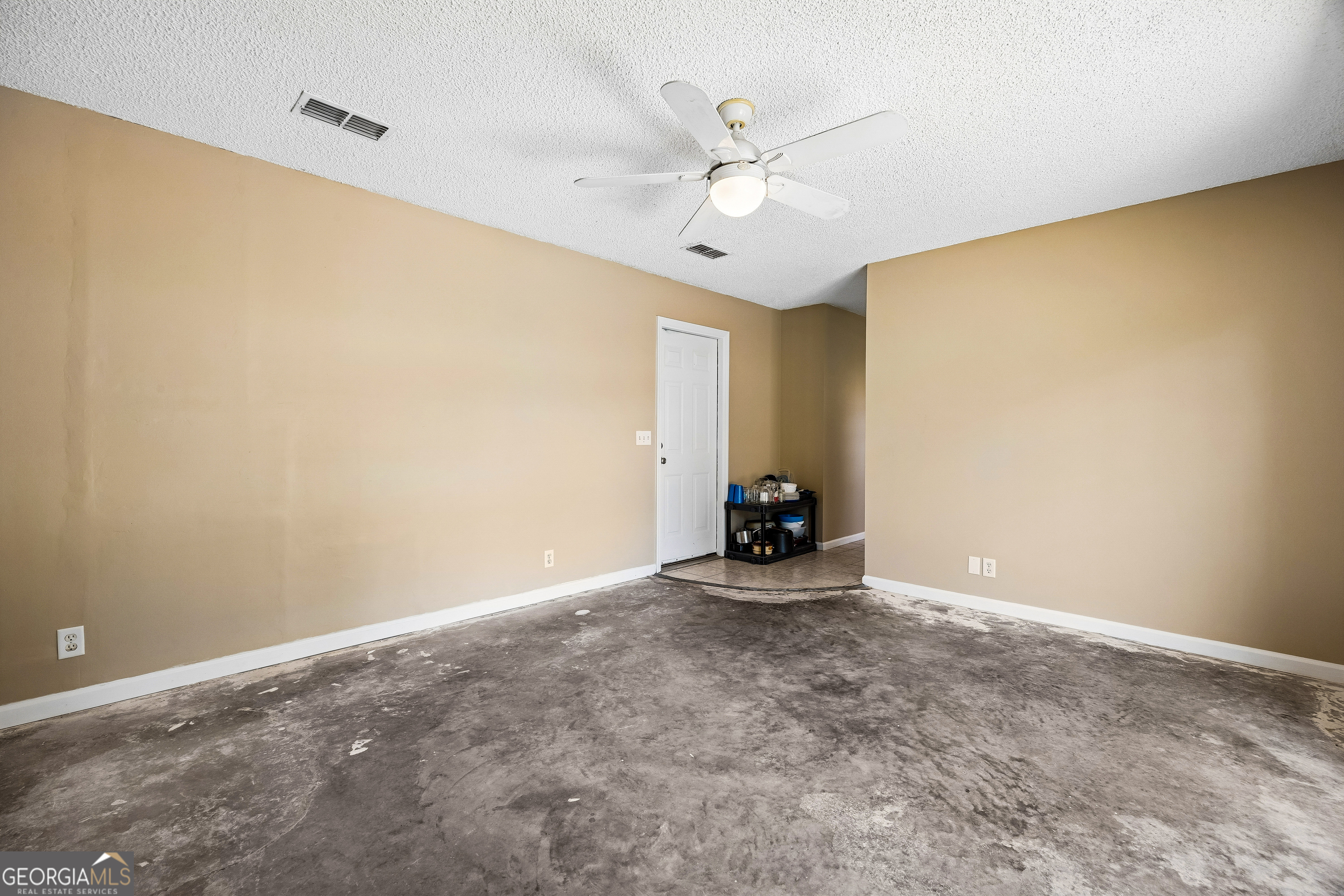 216 Hunt Club Road Property Photo 14