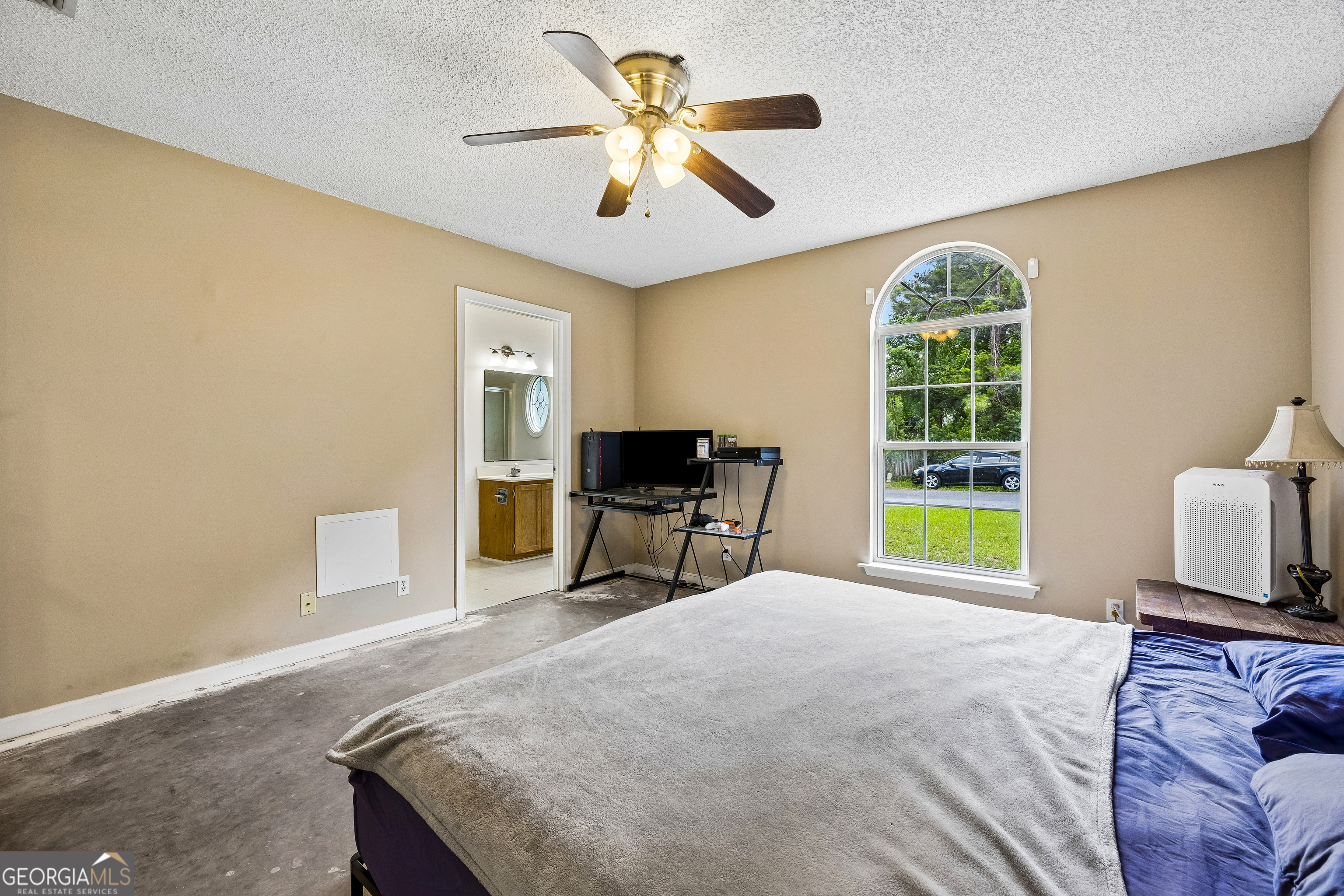 216 Hunt Club Road Property Photo 15