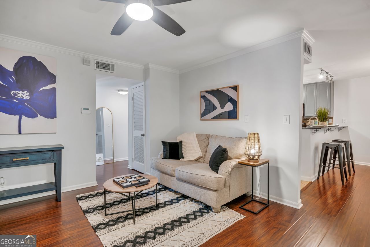 1445 Monroe Drive # F15 Property Photo 3