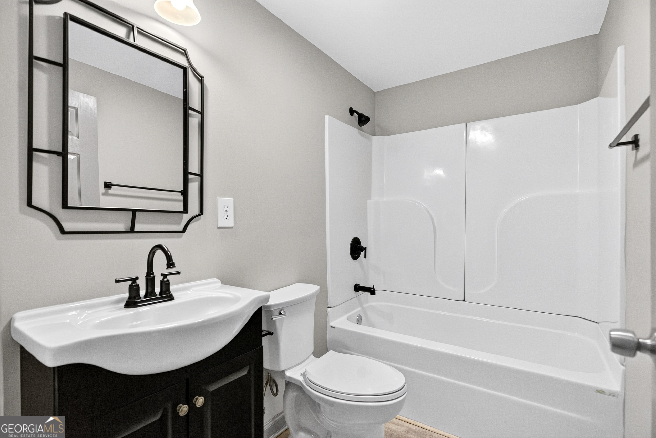 106 Sir Lancelot Avenue Property Photo 14