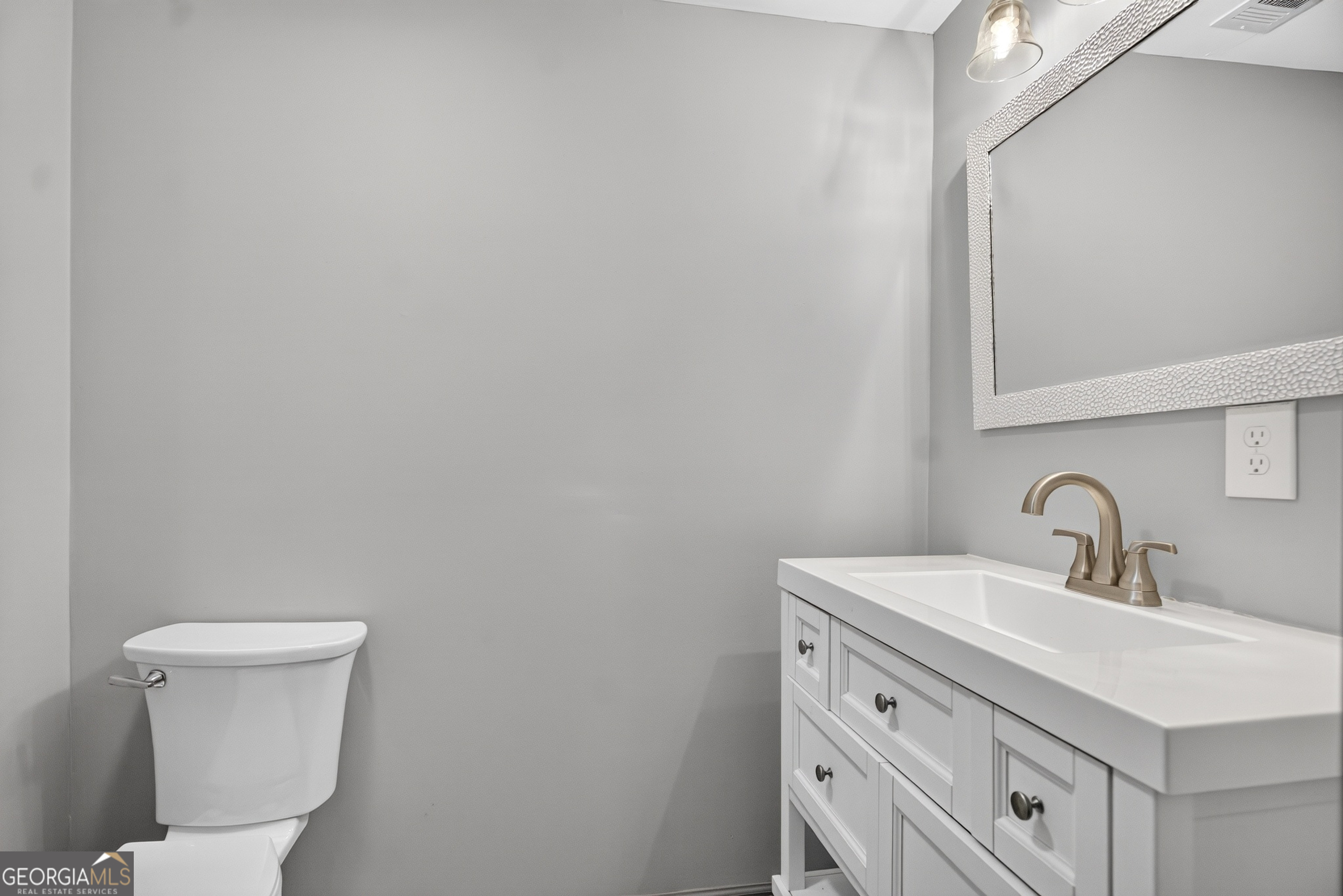 106 Sir Lancelot Avenue Property Photo 15