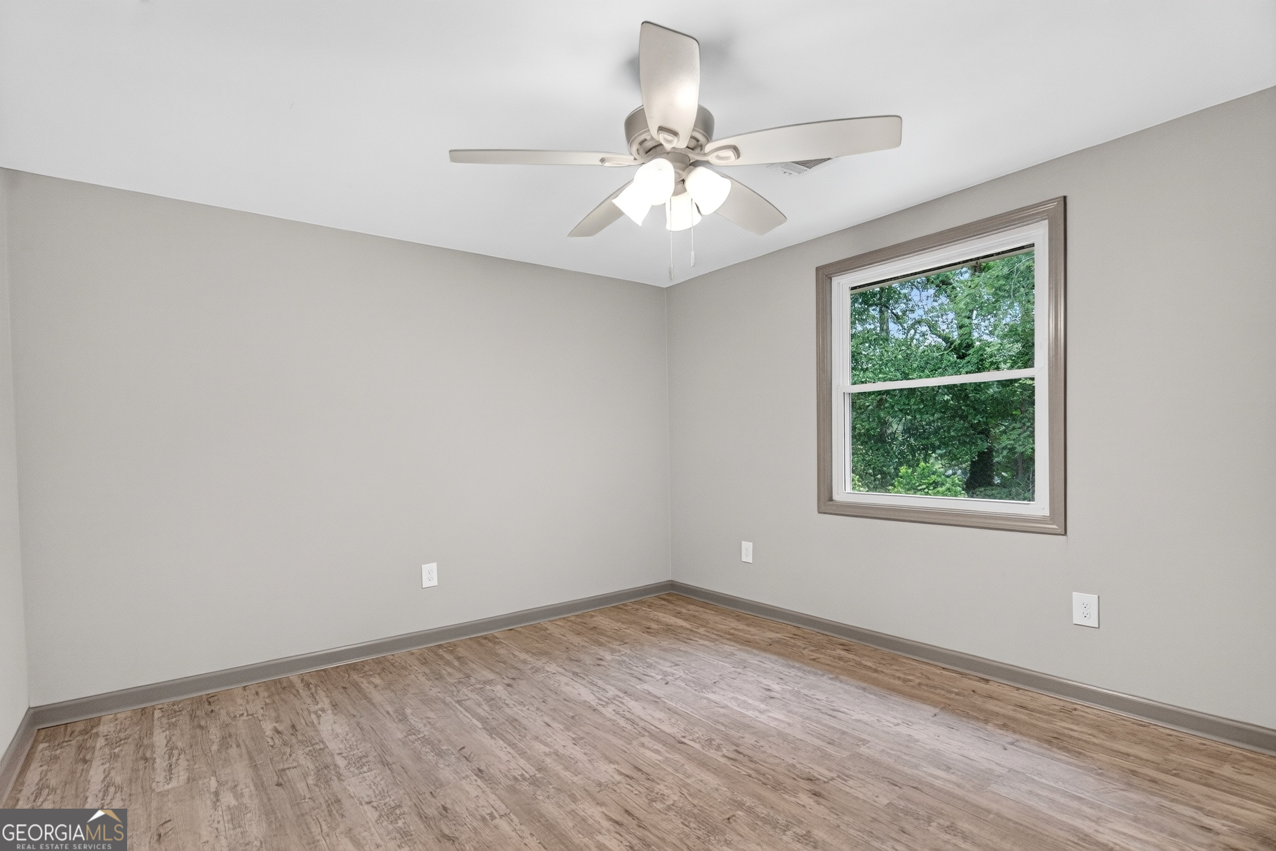 106 Sir Lancelot Avenue Property Photo 17