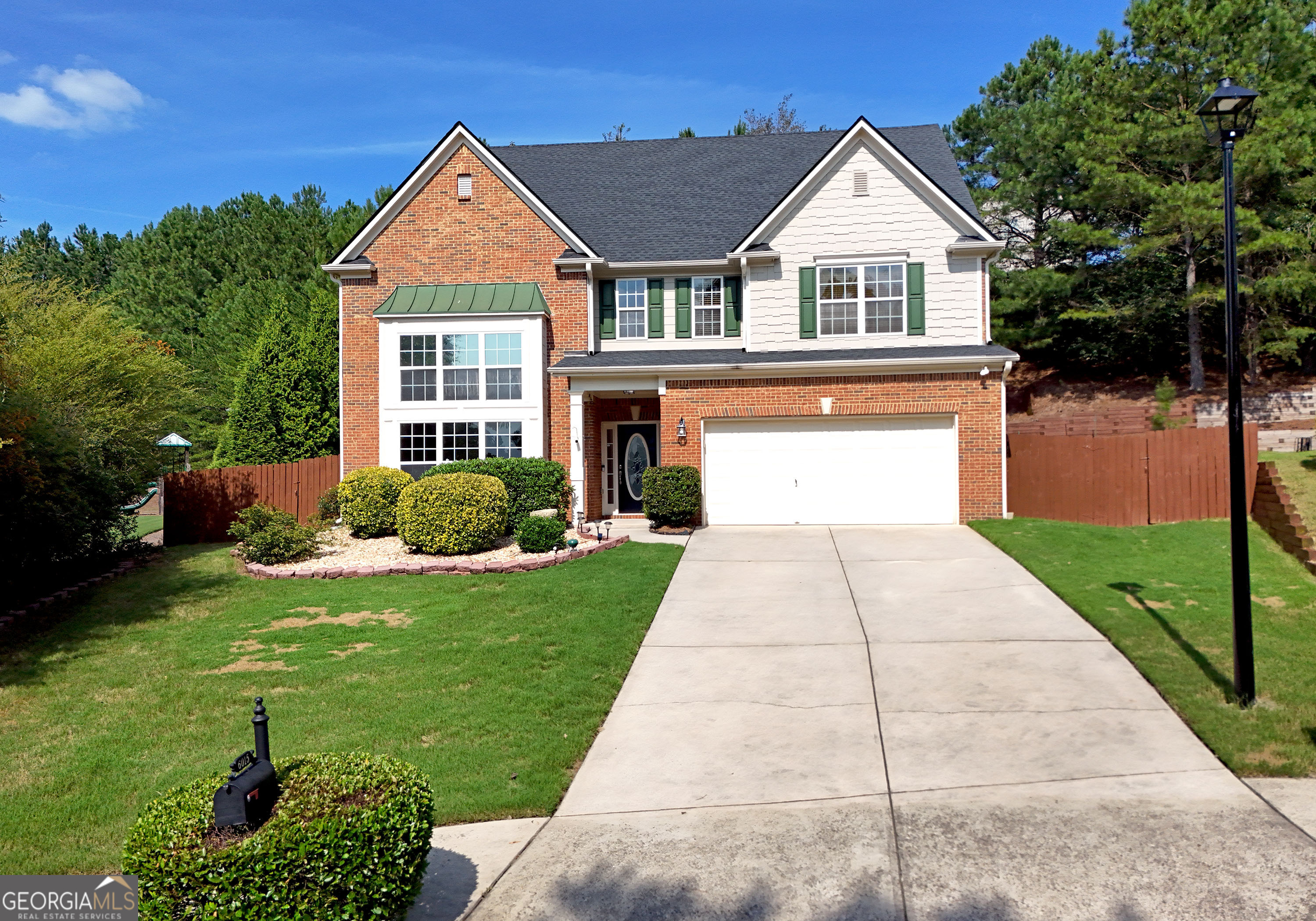 6015 Thrasher Court Property Photo 7