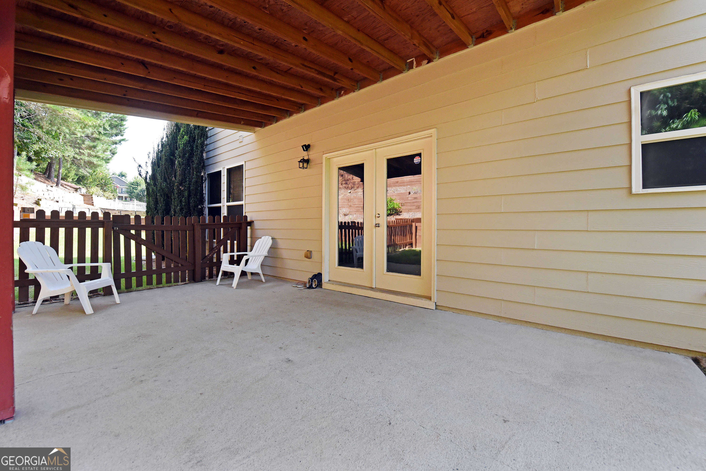 6015 Thrasher Court Property Photo 11