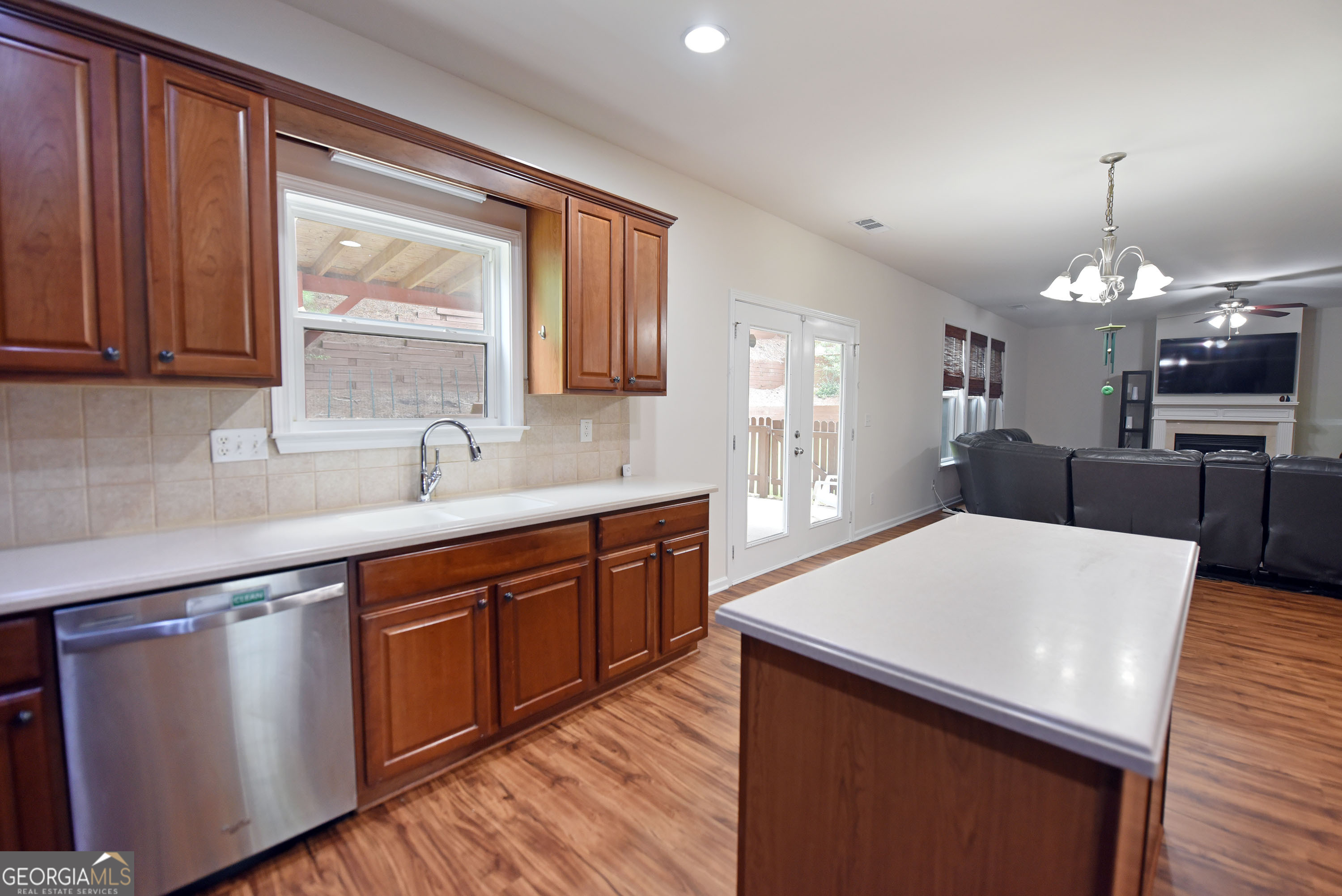 6015 Thrasher Court Property Photo 27
