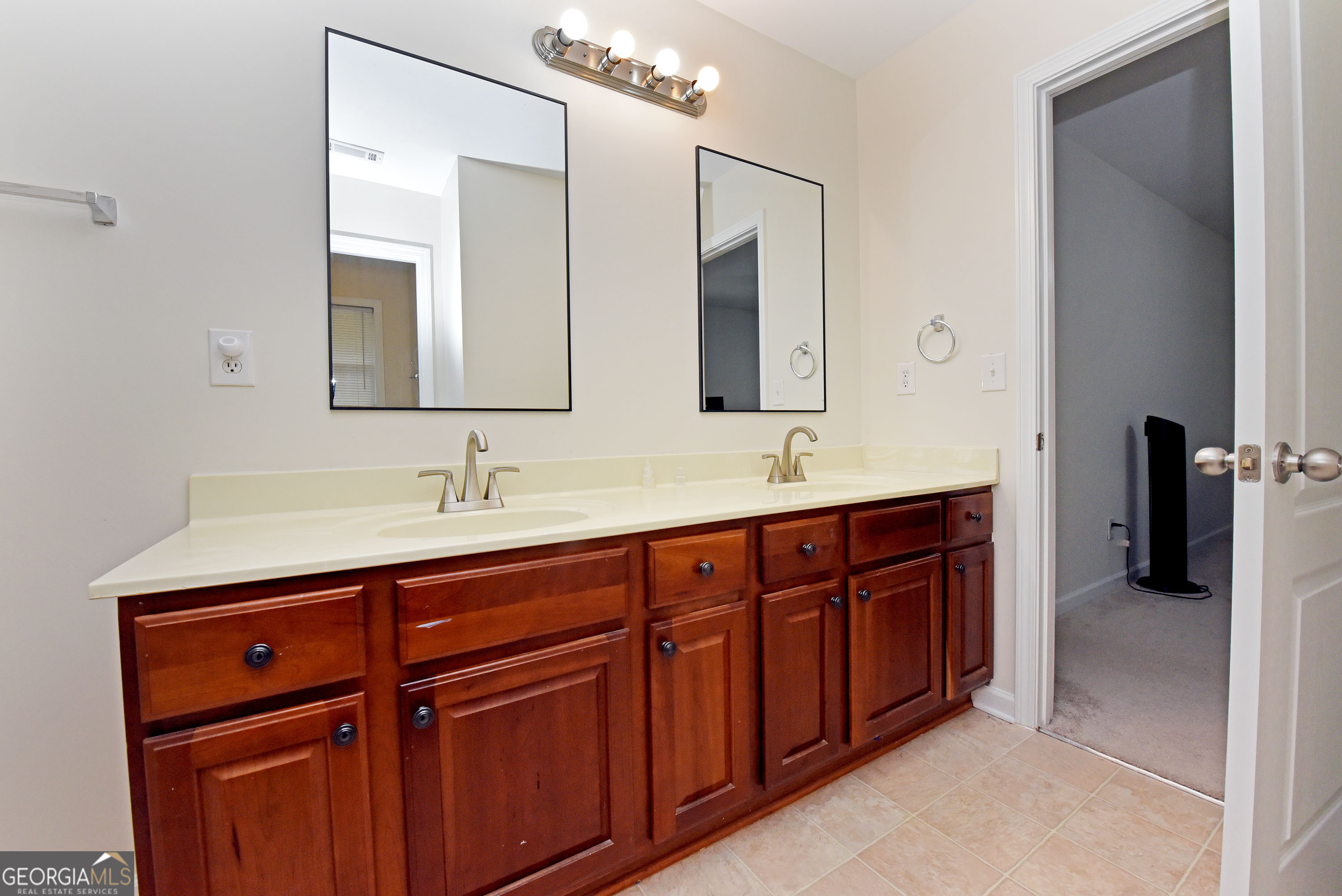 6015 Thrasher Court Property Photo 47