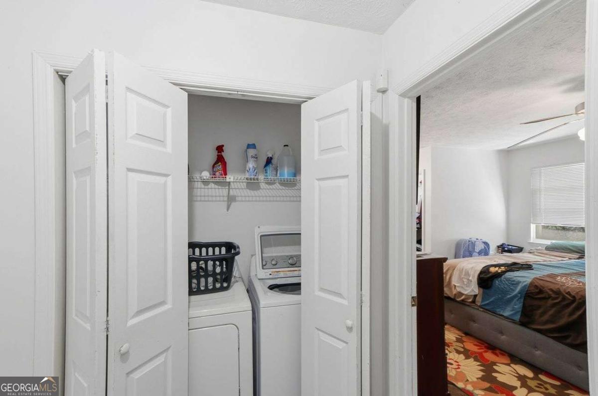 5842 N Castlegate Drive Property Photo 16