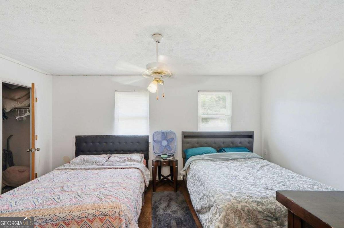 5842 N Castlegate Drive Property Photo 17