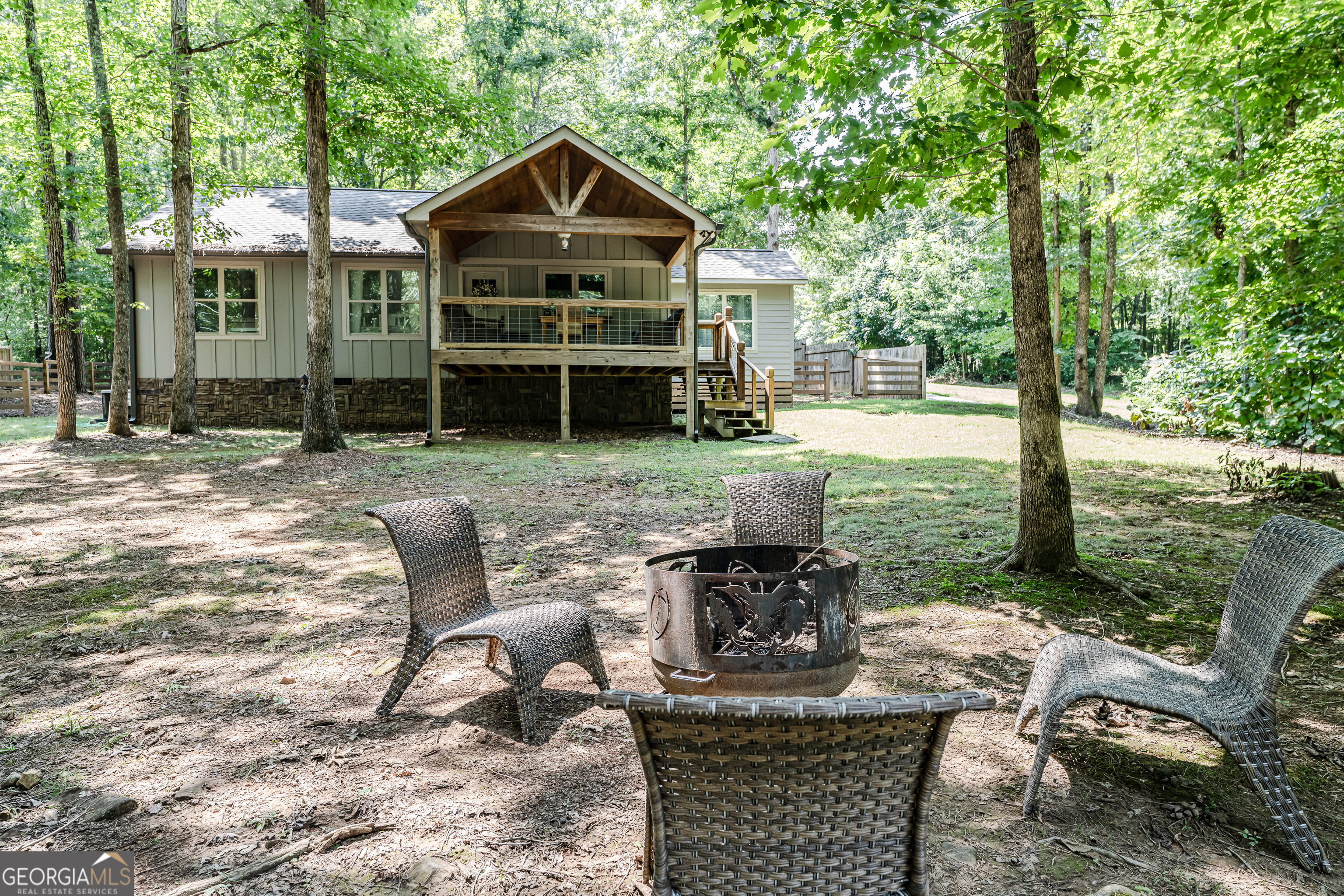 1437 Ben Mosley Circle Property Photo 2