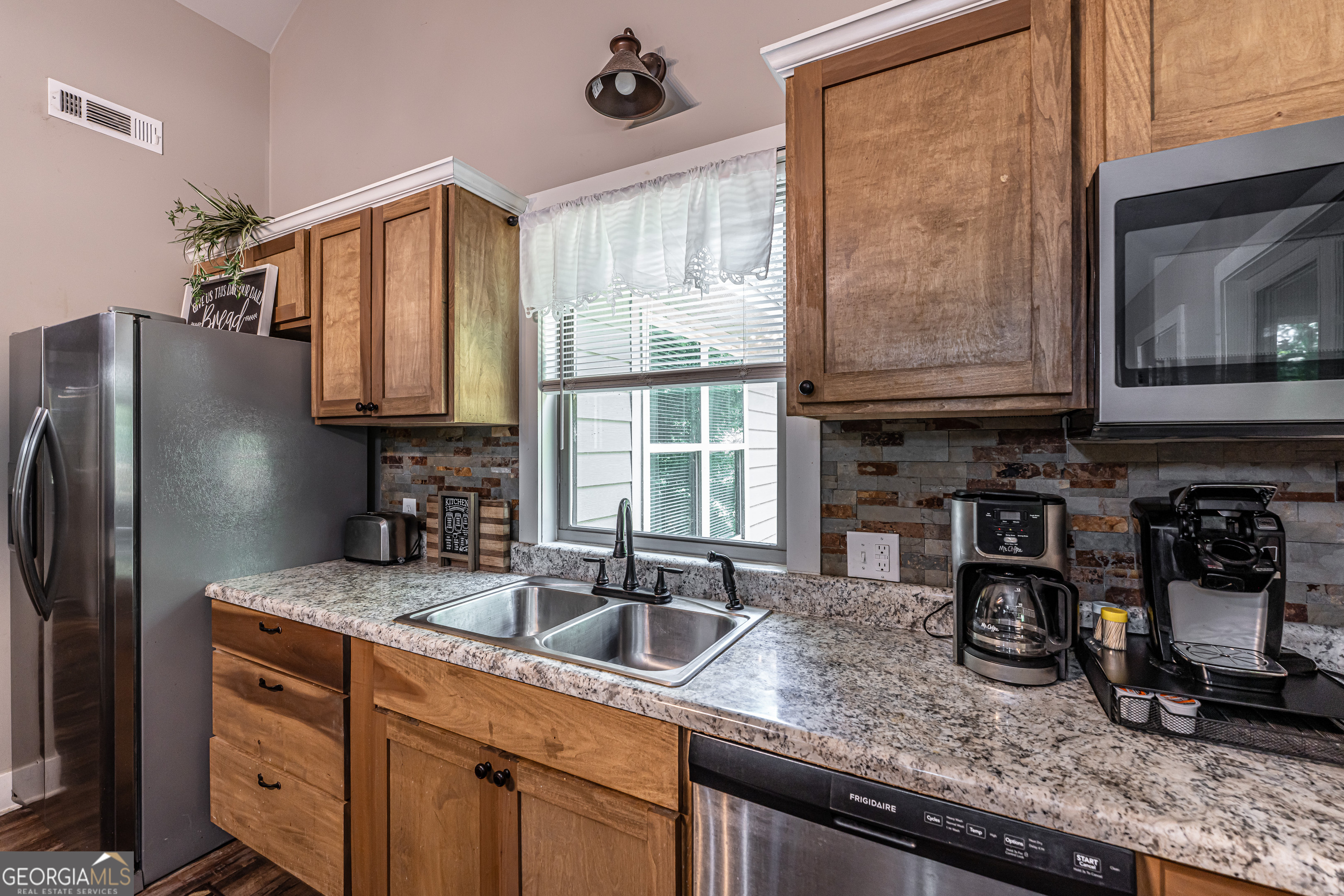1437 Ben Mosley Circle Property Photo 10