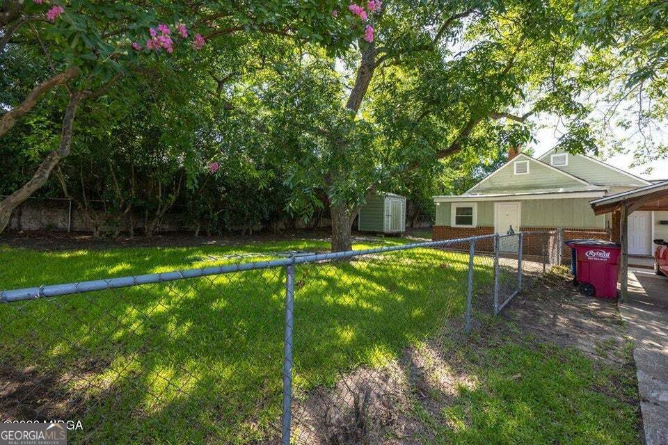825 Maple Street Property Photo 7