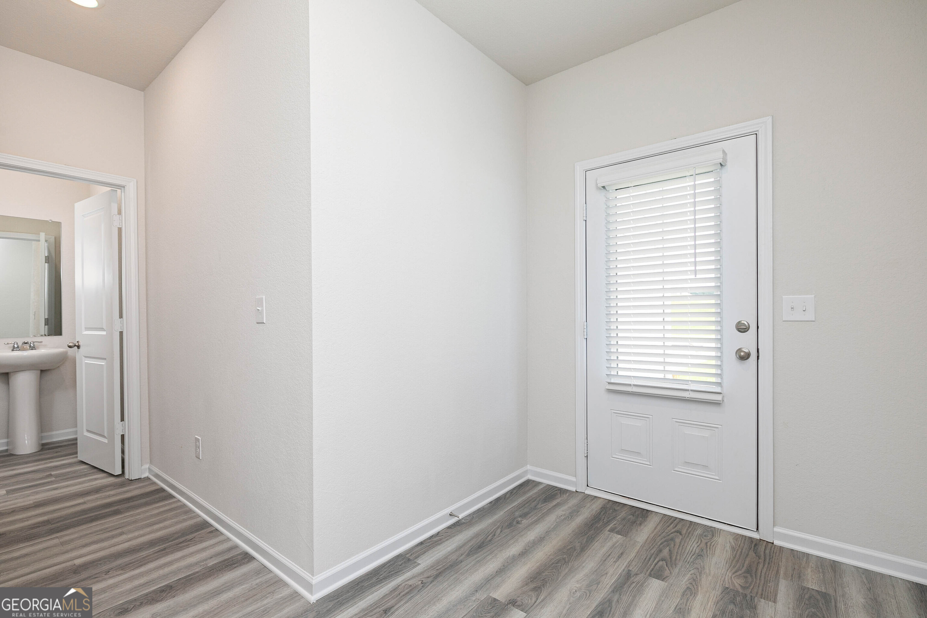 114 Howell Drive Property Photo 4