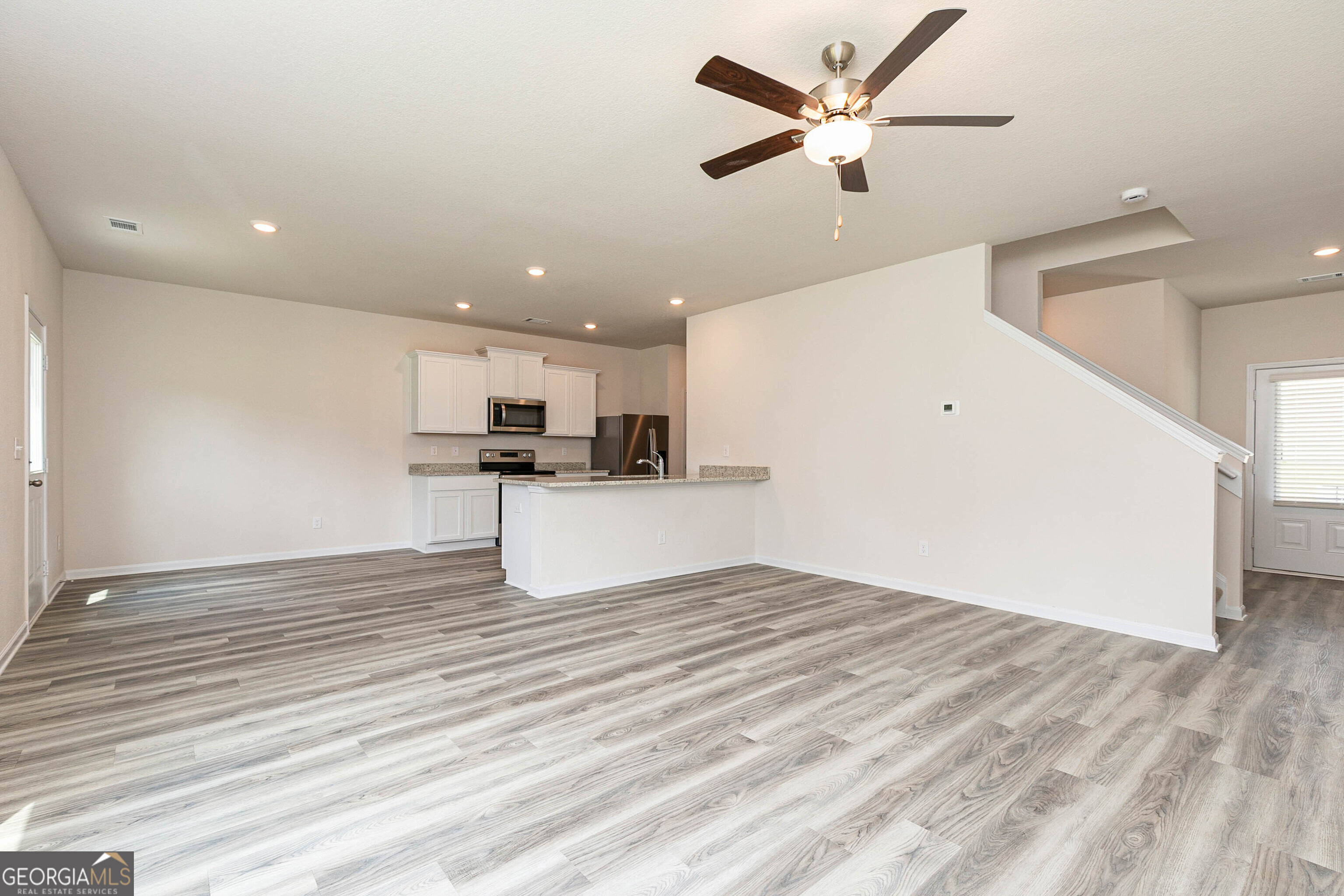 114 Howell Drive Property Photo 6