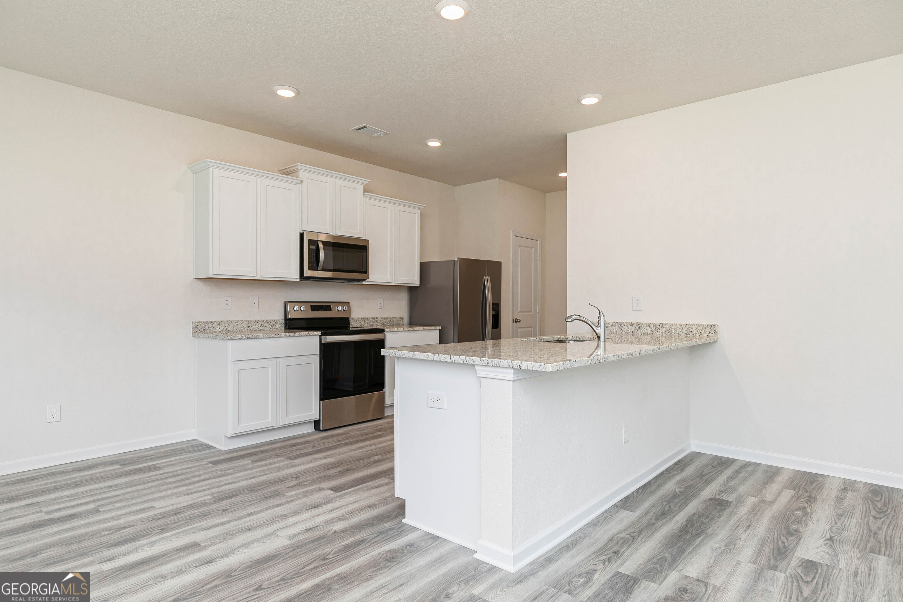 114 Howell Drive Property Photo 8