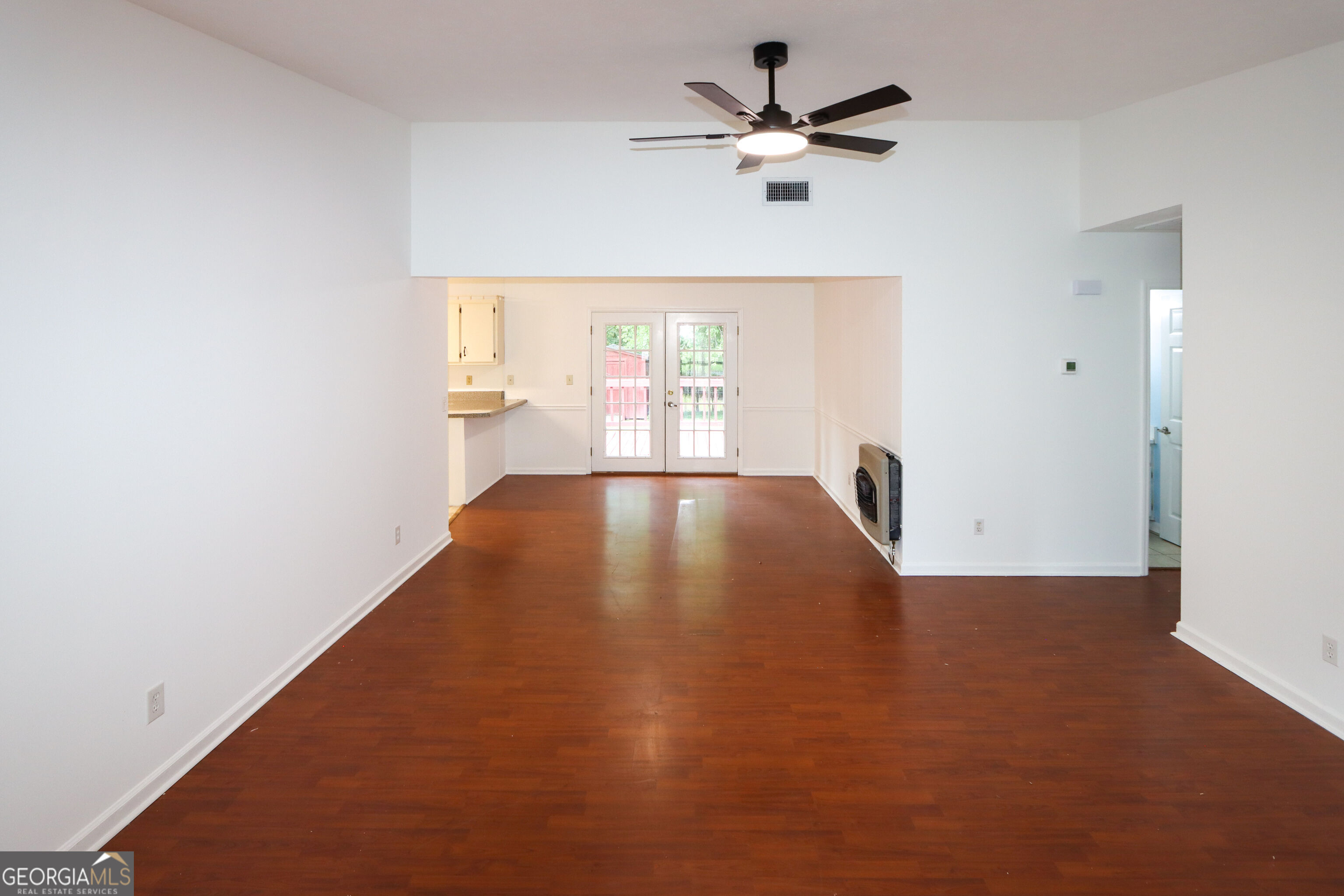 28 Frances Drive Nw Property Photo 4