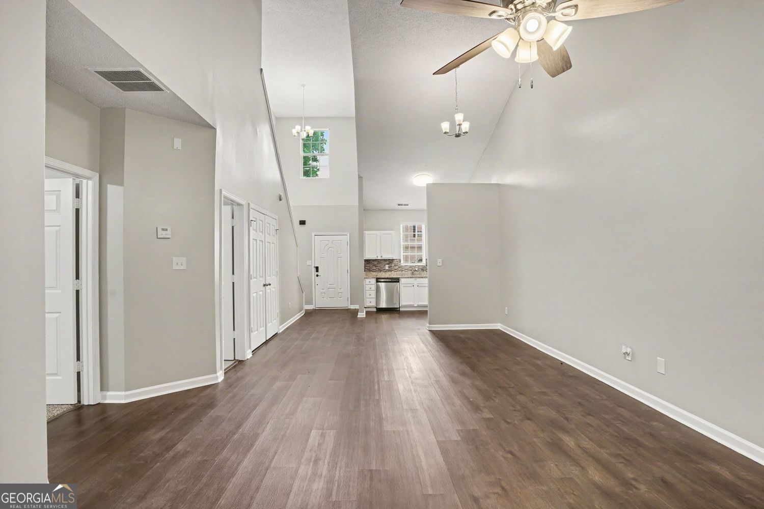 6655 Sunset Park Property Photo 3