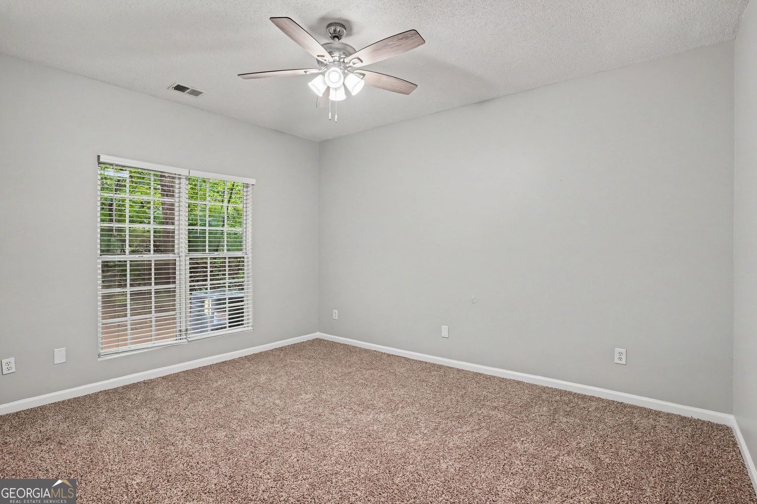 6655 Sunset Park Property Photo 8