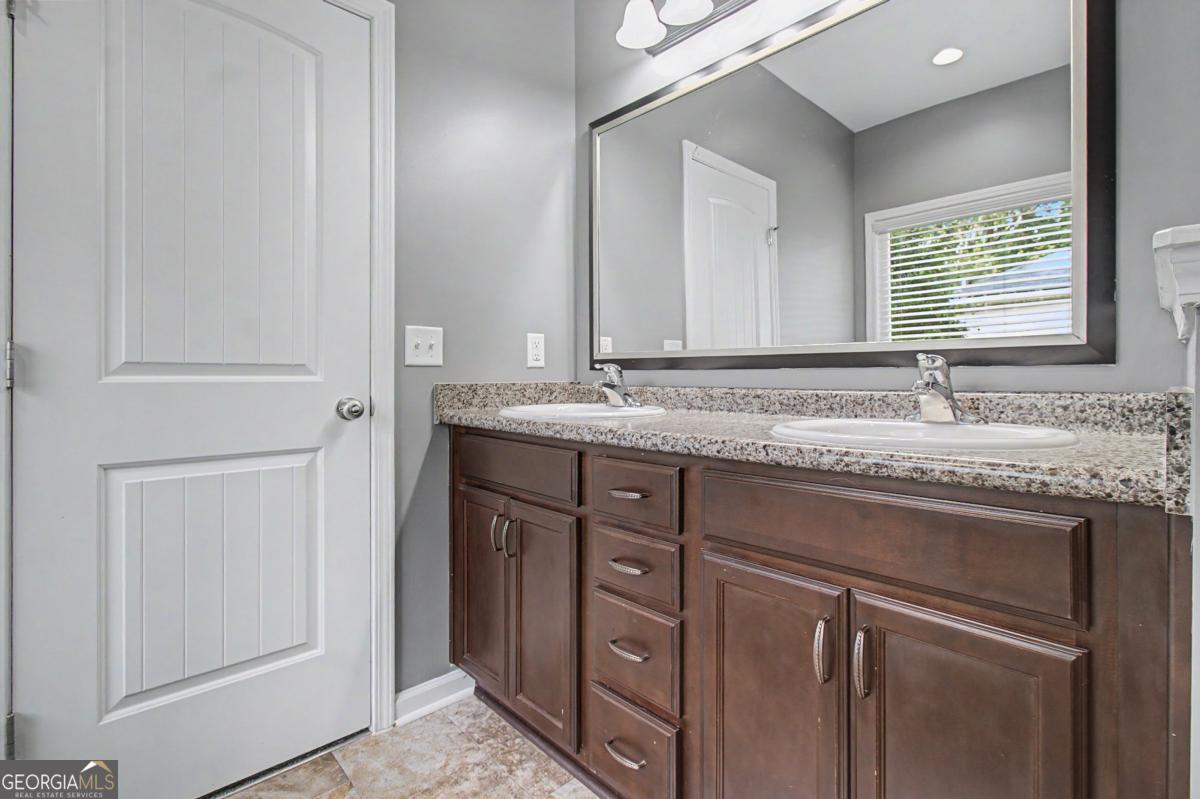 96 Griffin Road Property Photo 21