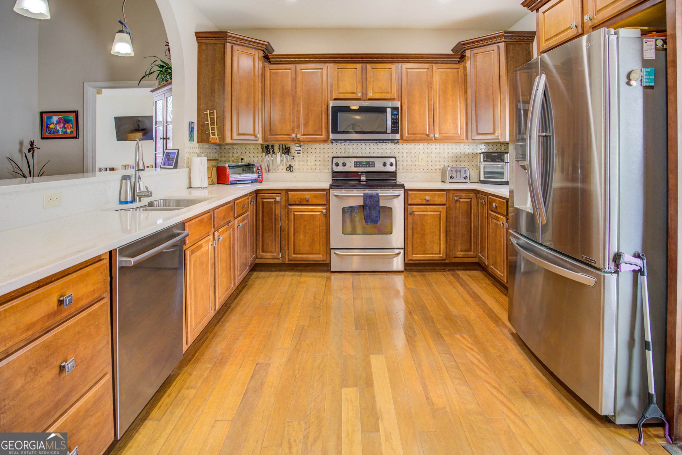 921 Yancey Road Property Photo 17