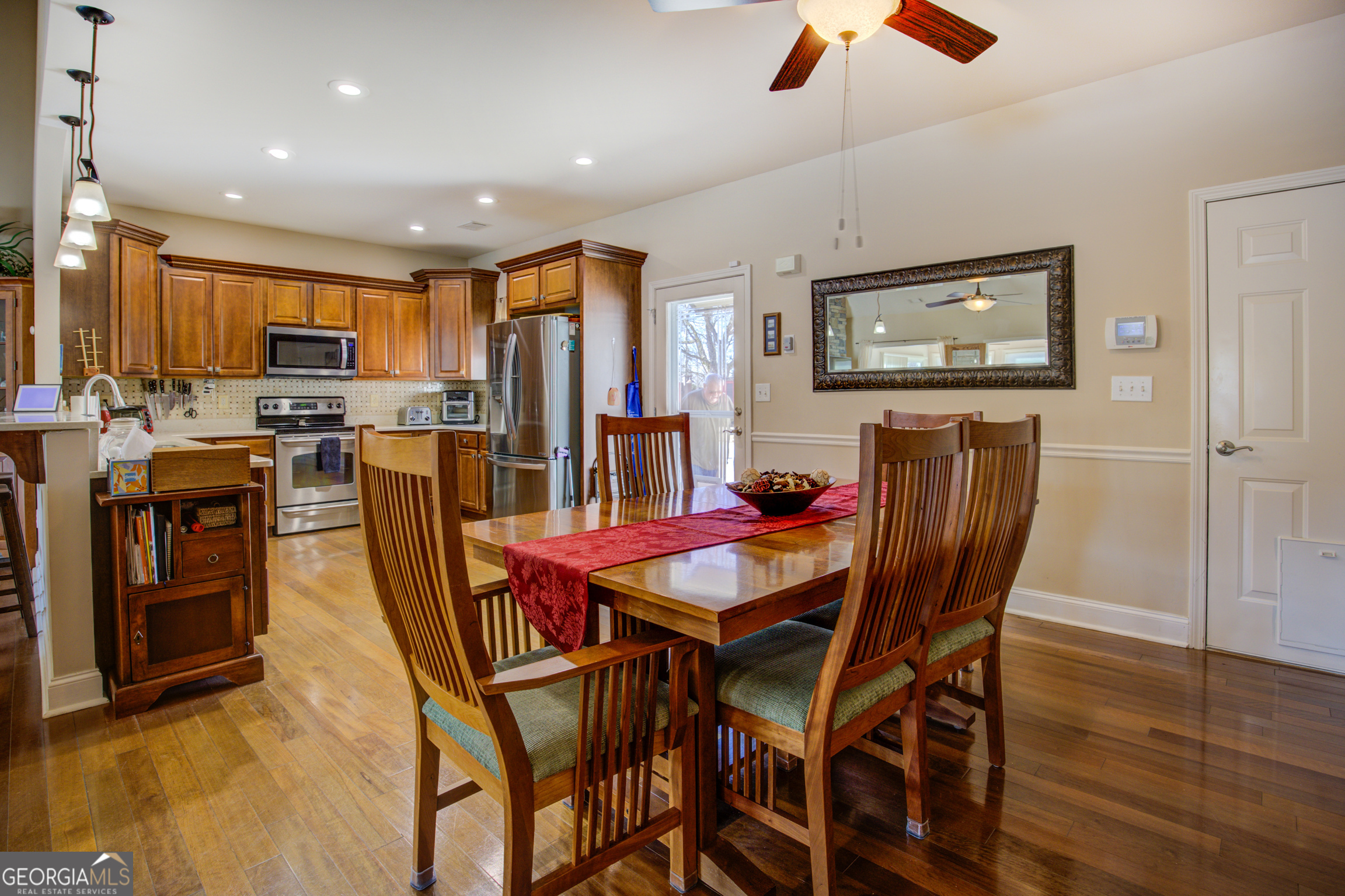 921 Yancey Road Property Photo 20