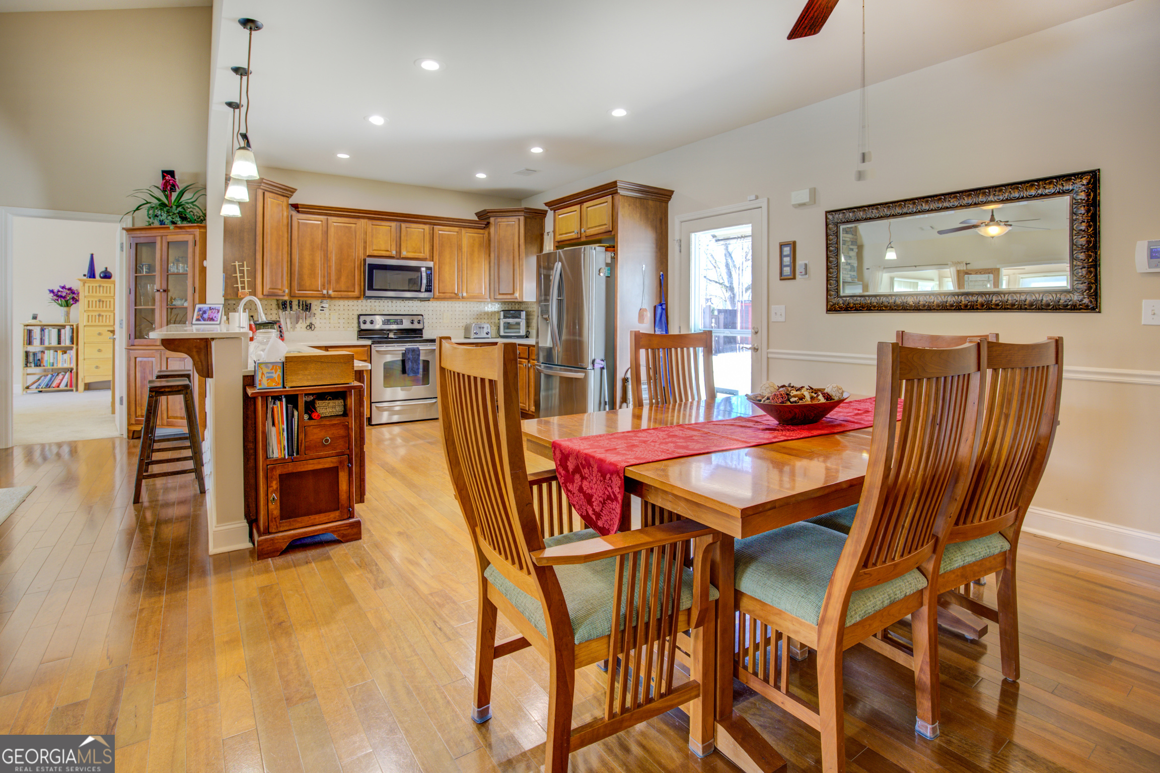 921 Yancey Road Property Photo 21
