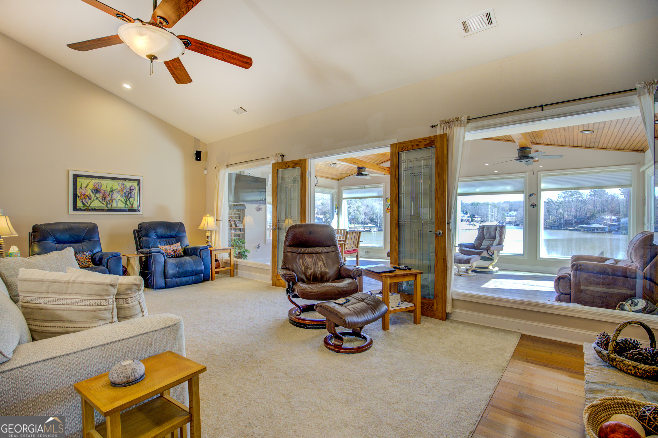 921 Yancey Road Property Photo 28