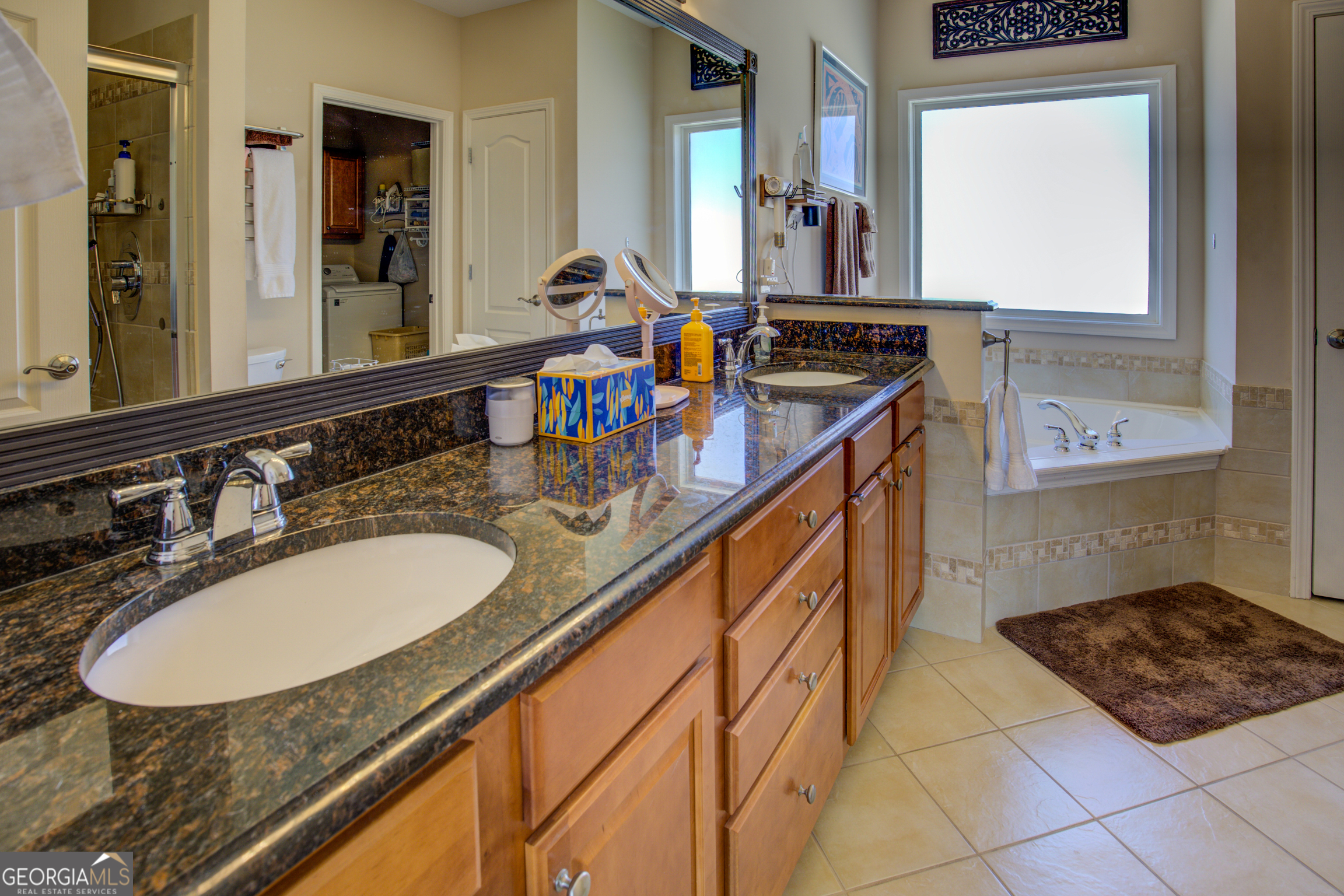 921 Yancey Road Property Photo 44