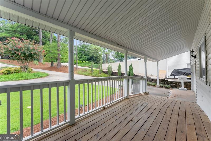 3430 Lake Shore Drive Property Photo 7