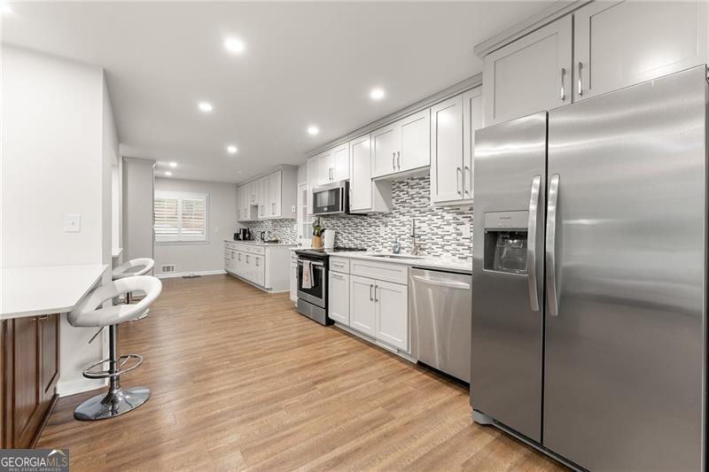 3430 Lake Shore Drive Property Photo 16