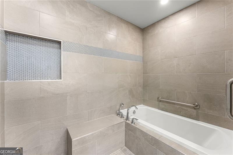 3430 Lake Shore Drive Property Photo 31