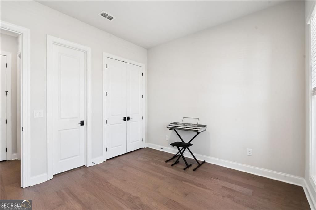 4566 Molder Drive Property Photo 21