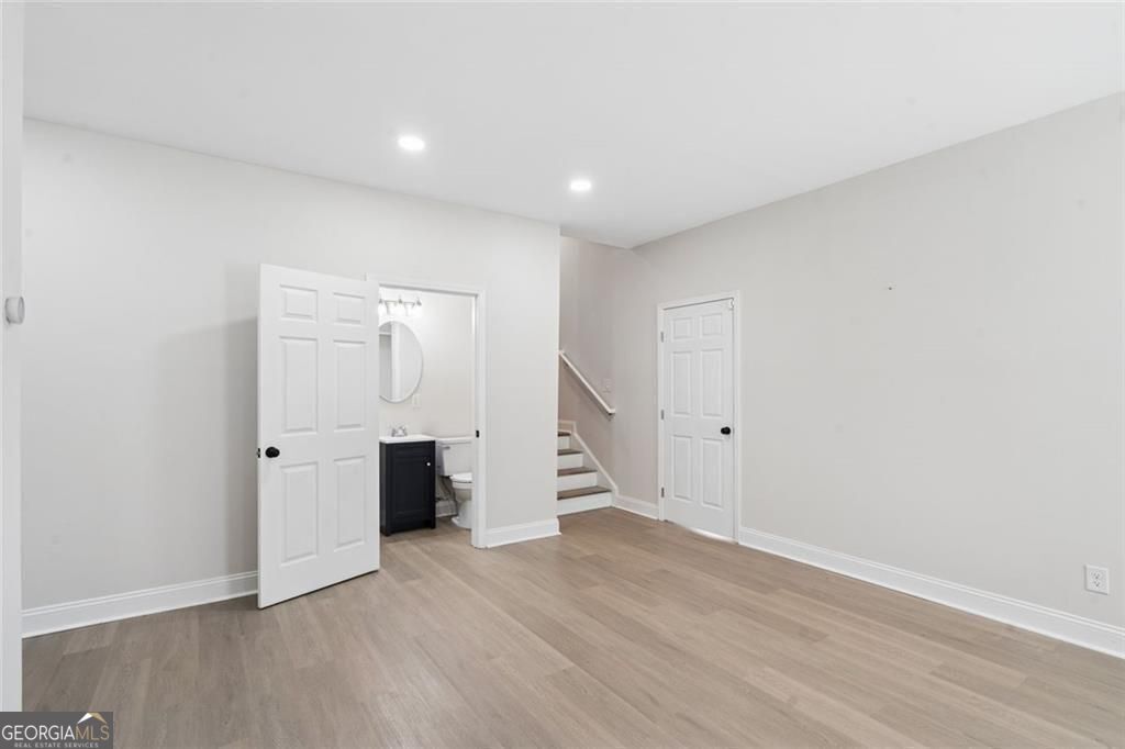 4566 Molder Drive Property Photo 40