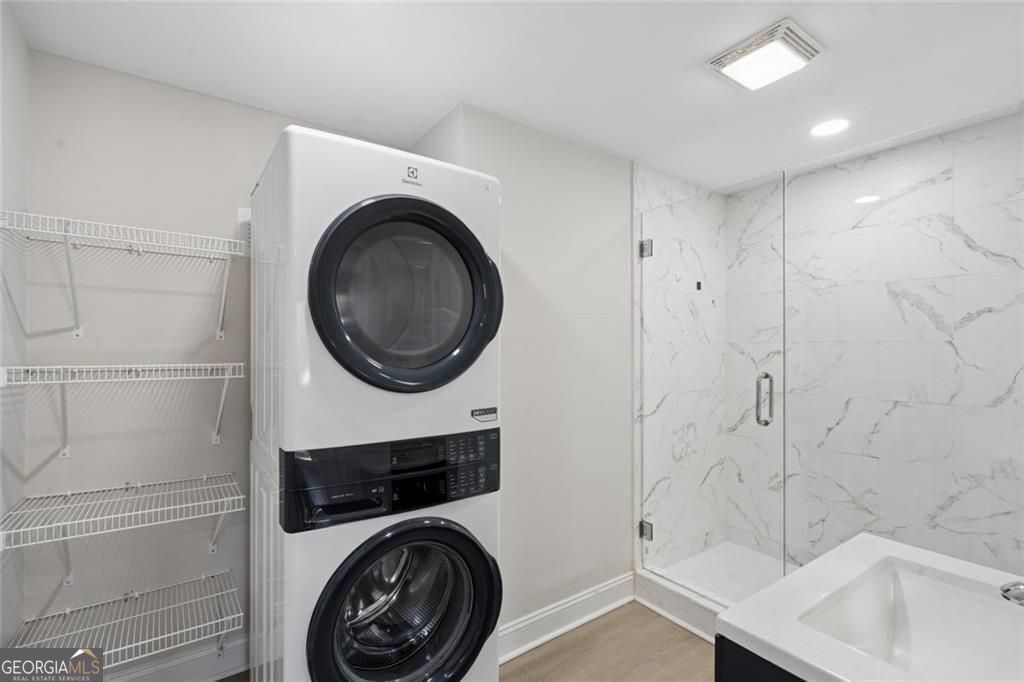 4566 Molder Drive Property Photo 48