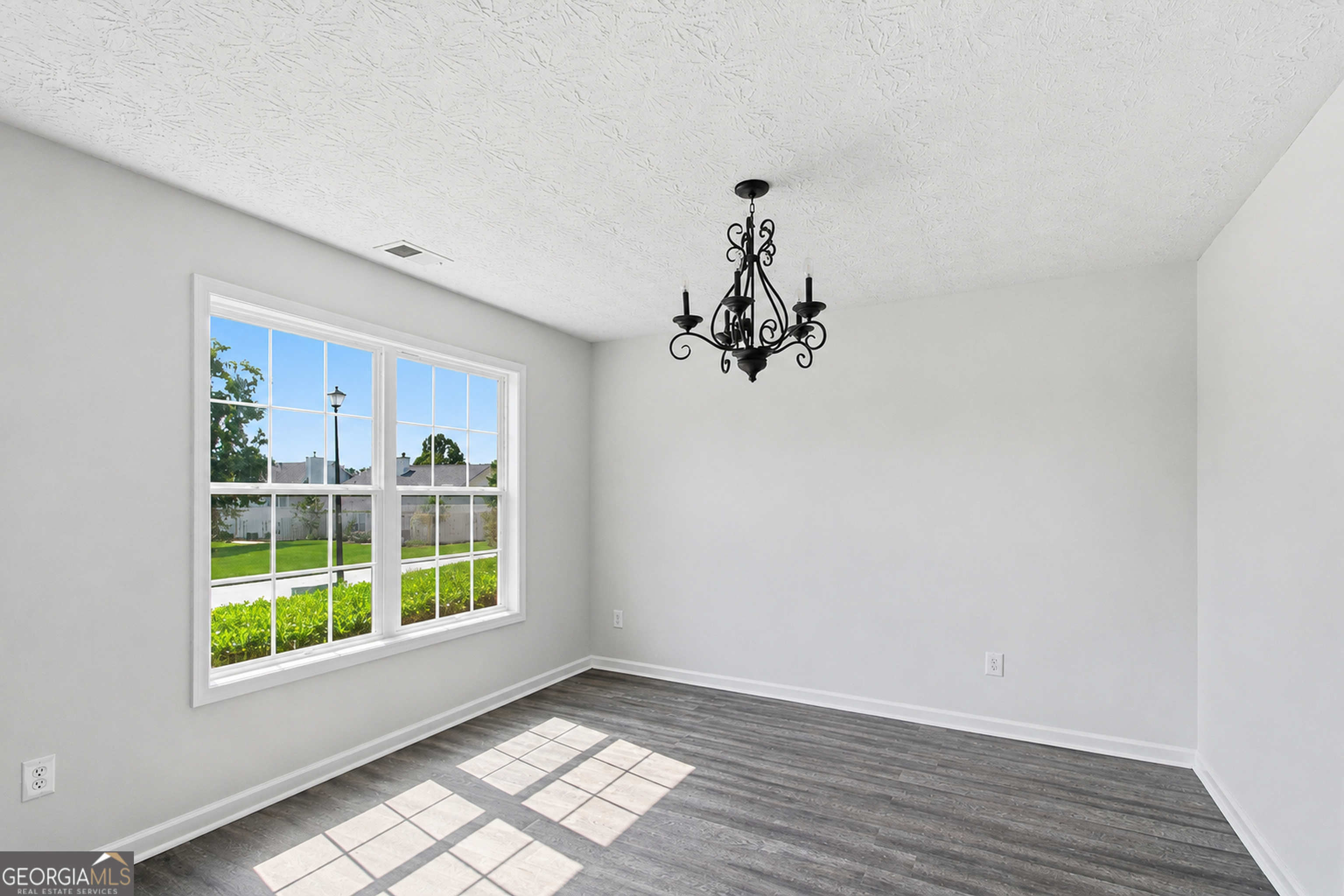225 Avonlea Drive Property Photo 26