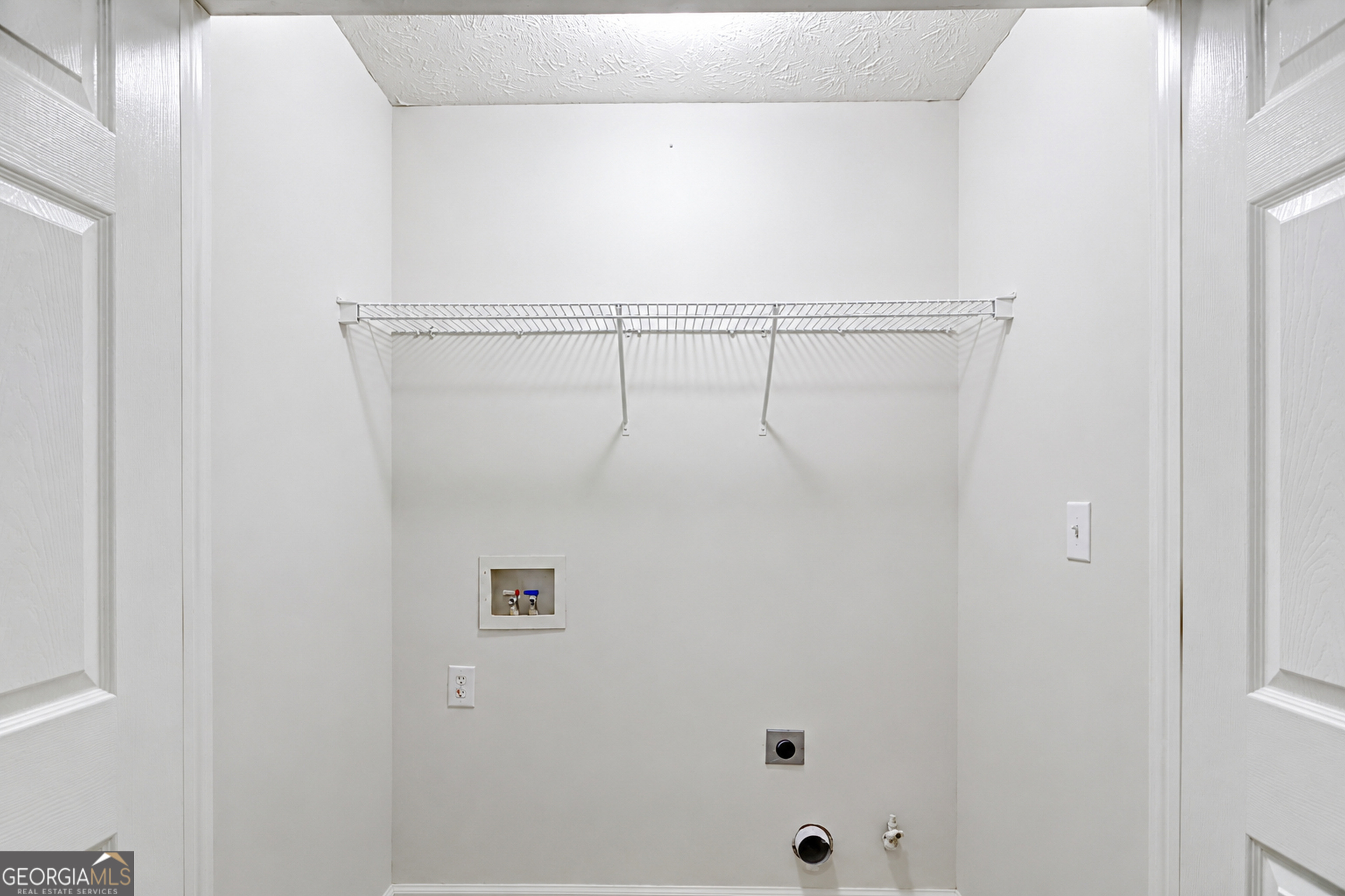 225 Avonlea Drive Property Photo 33
