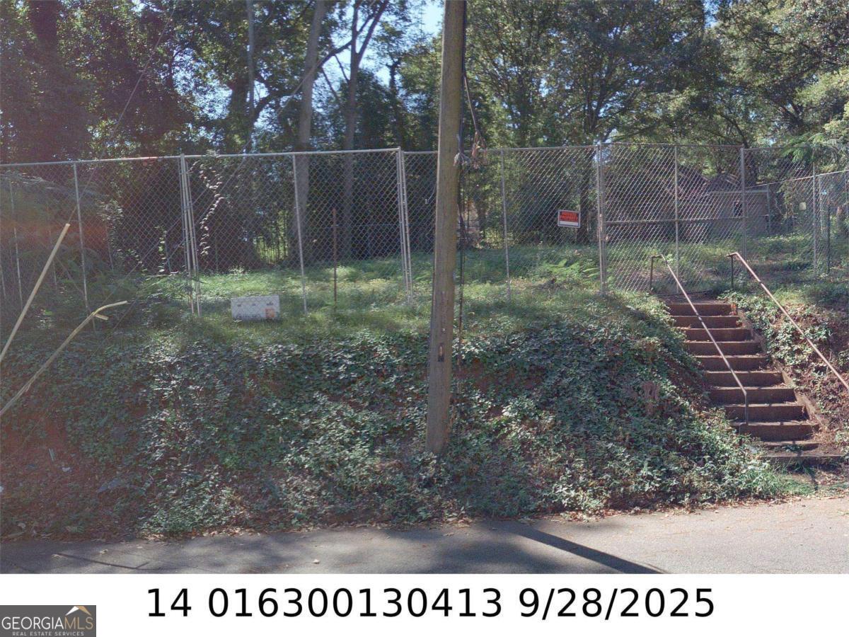 1804 E Farris Avenue Property Photo 2