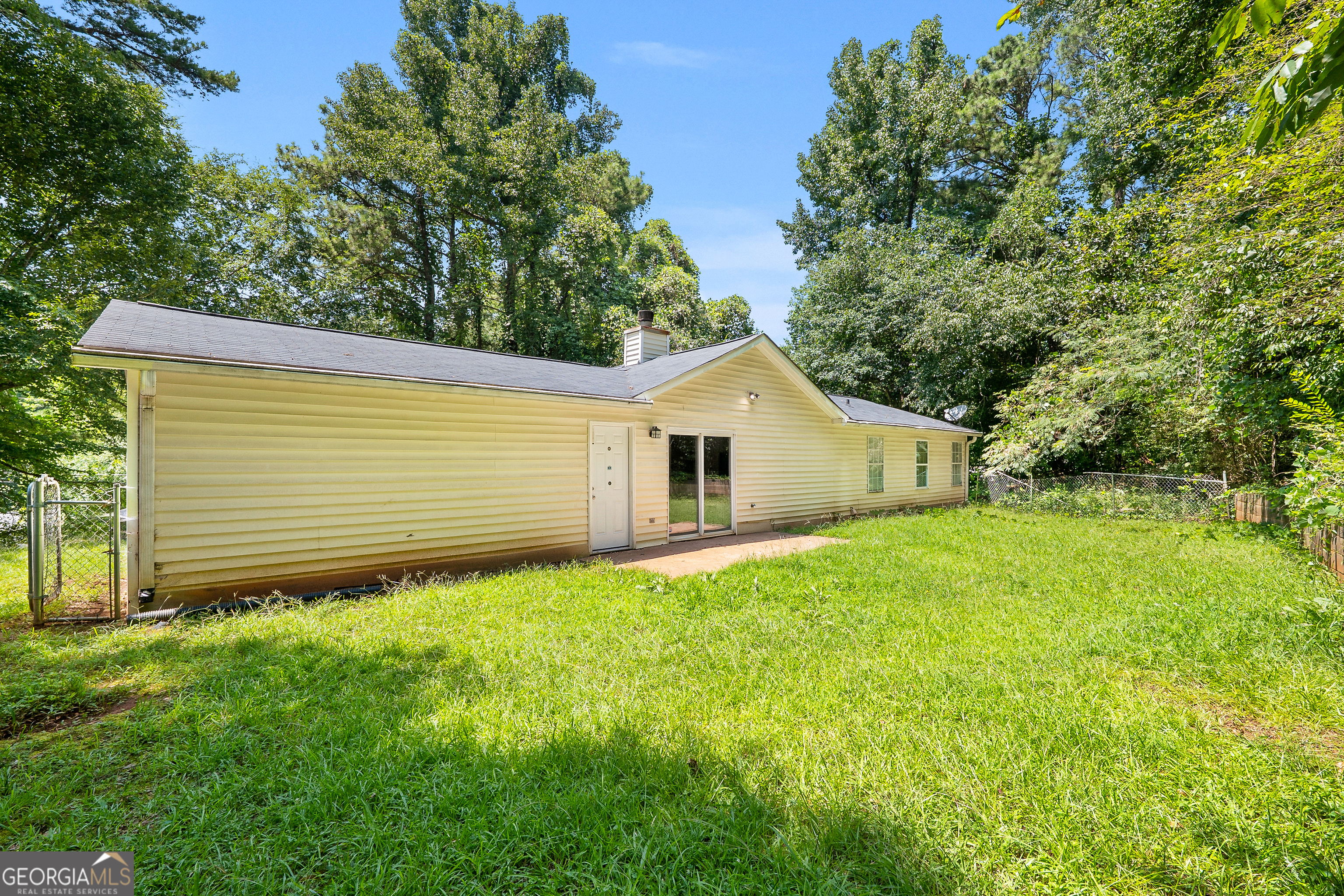 220 Splitwood Lane Property Photo 3