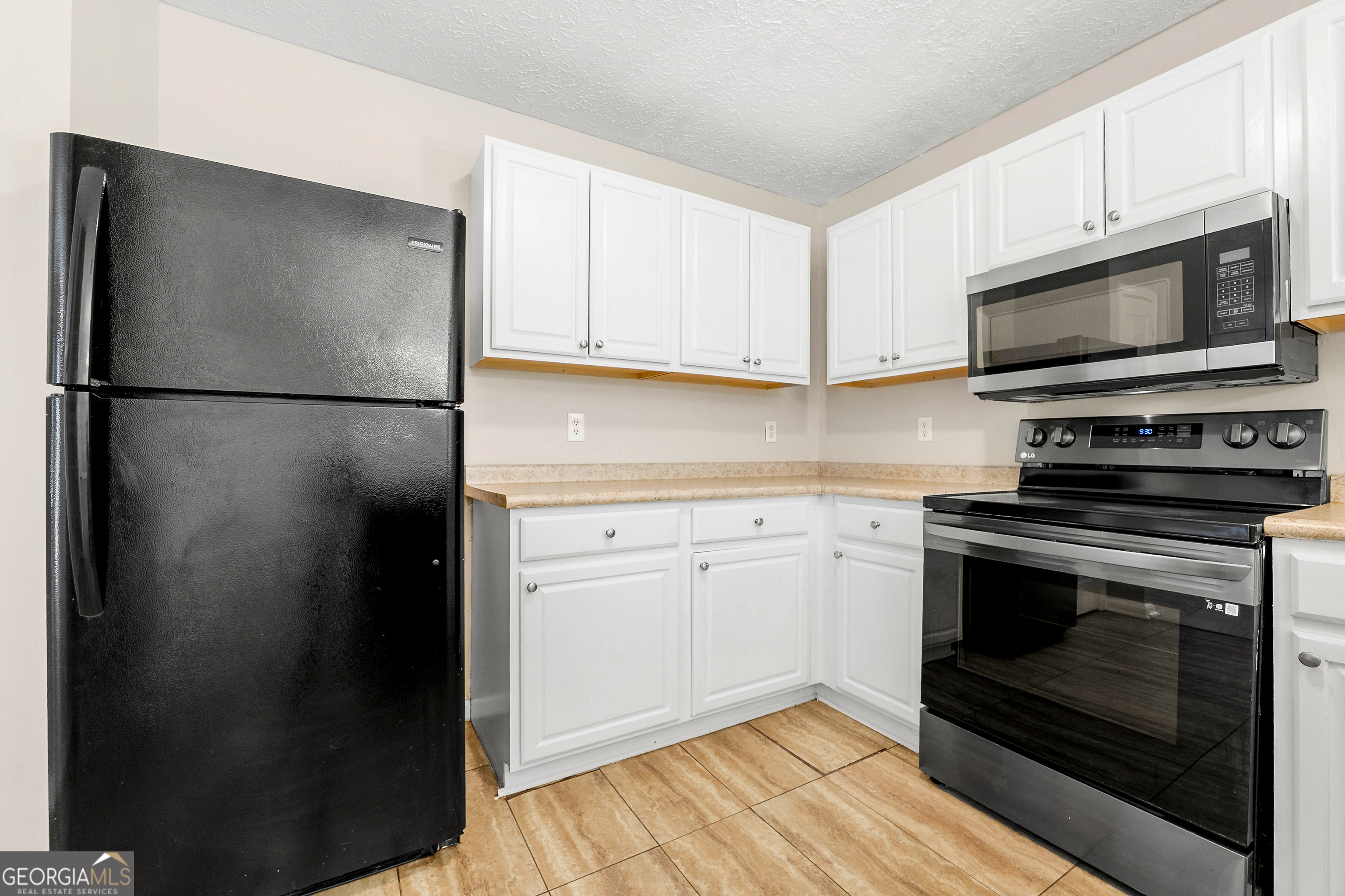 220 Splitwood Lane Property Photo 7