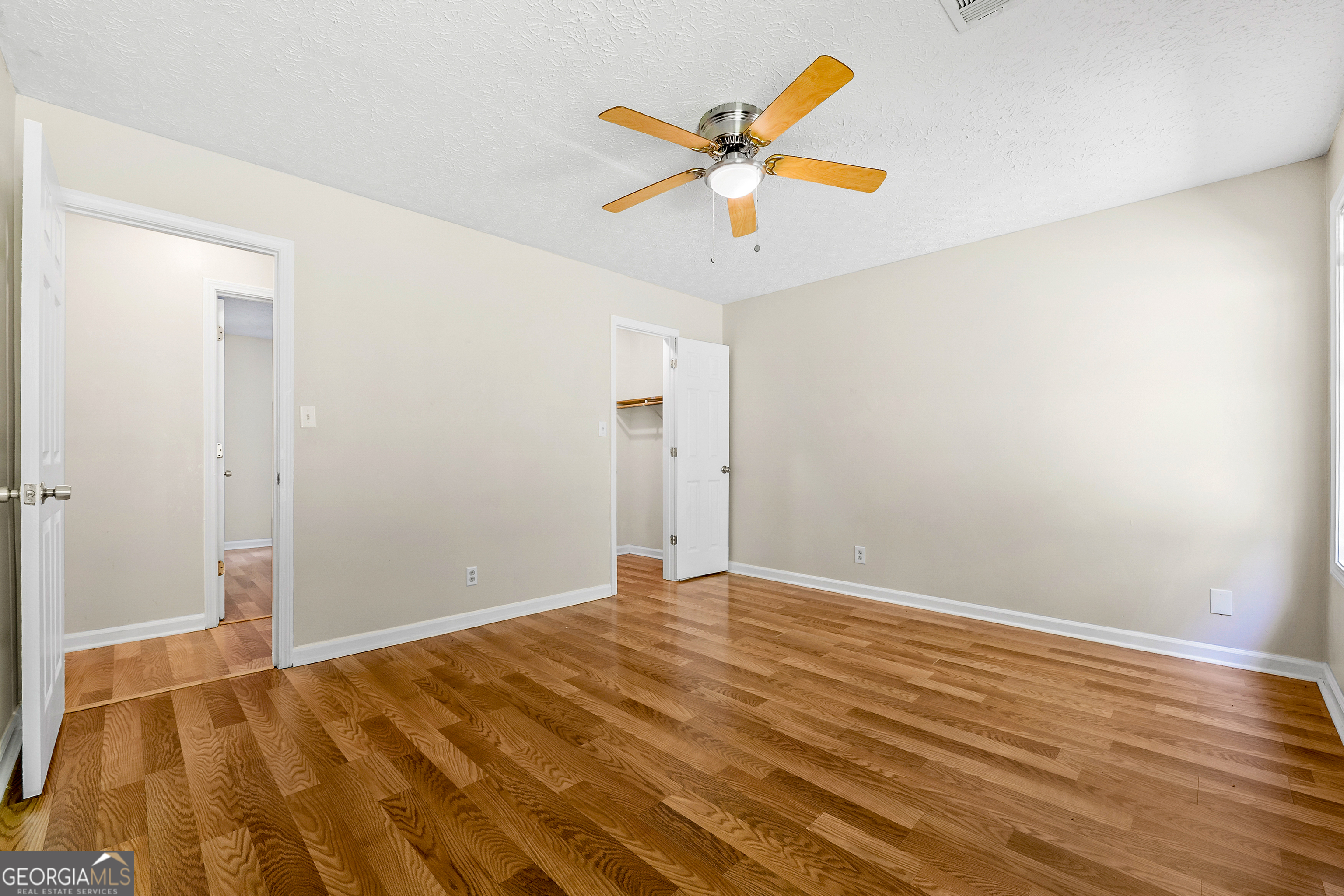 220 Splitwood Lane Property Photo 13