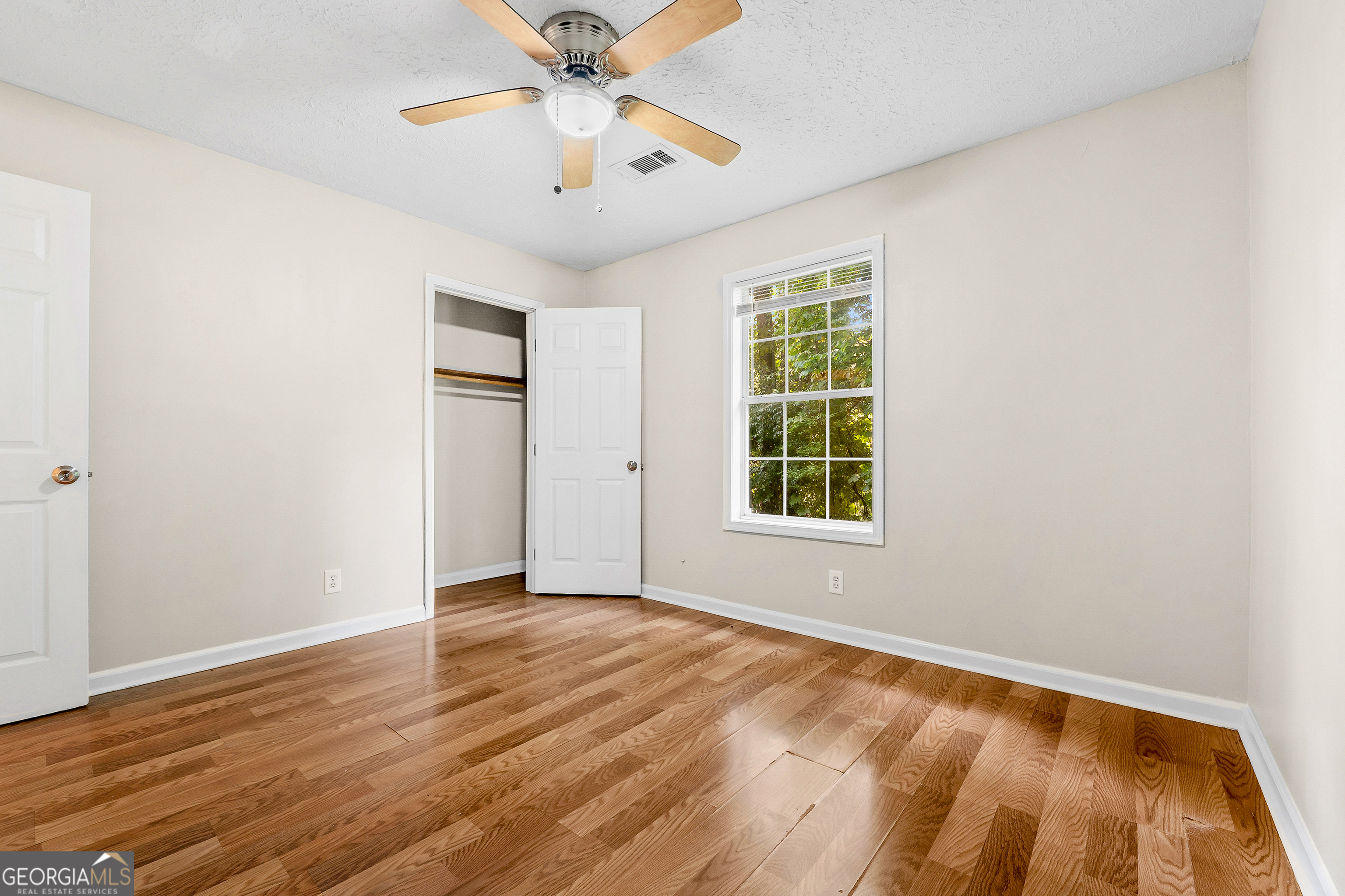 220 Splitwood Lane Property Photo 18