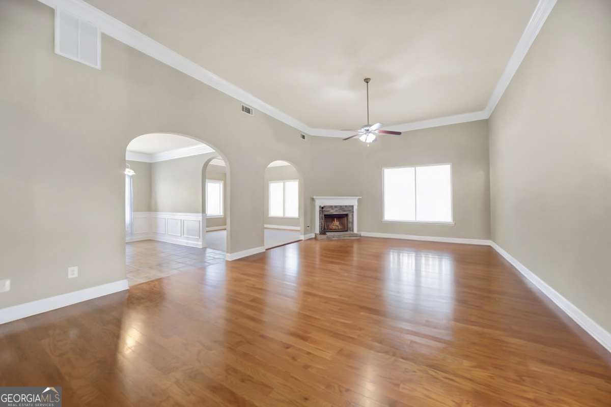 920 Southfork Drive Property Photo 9
