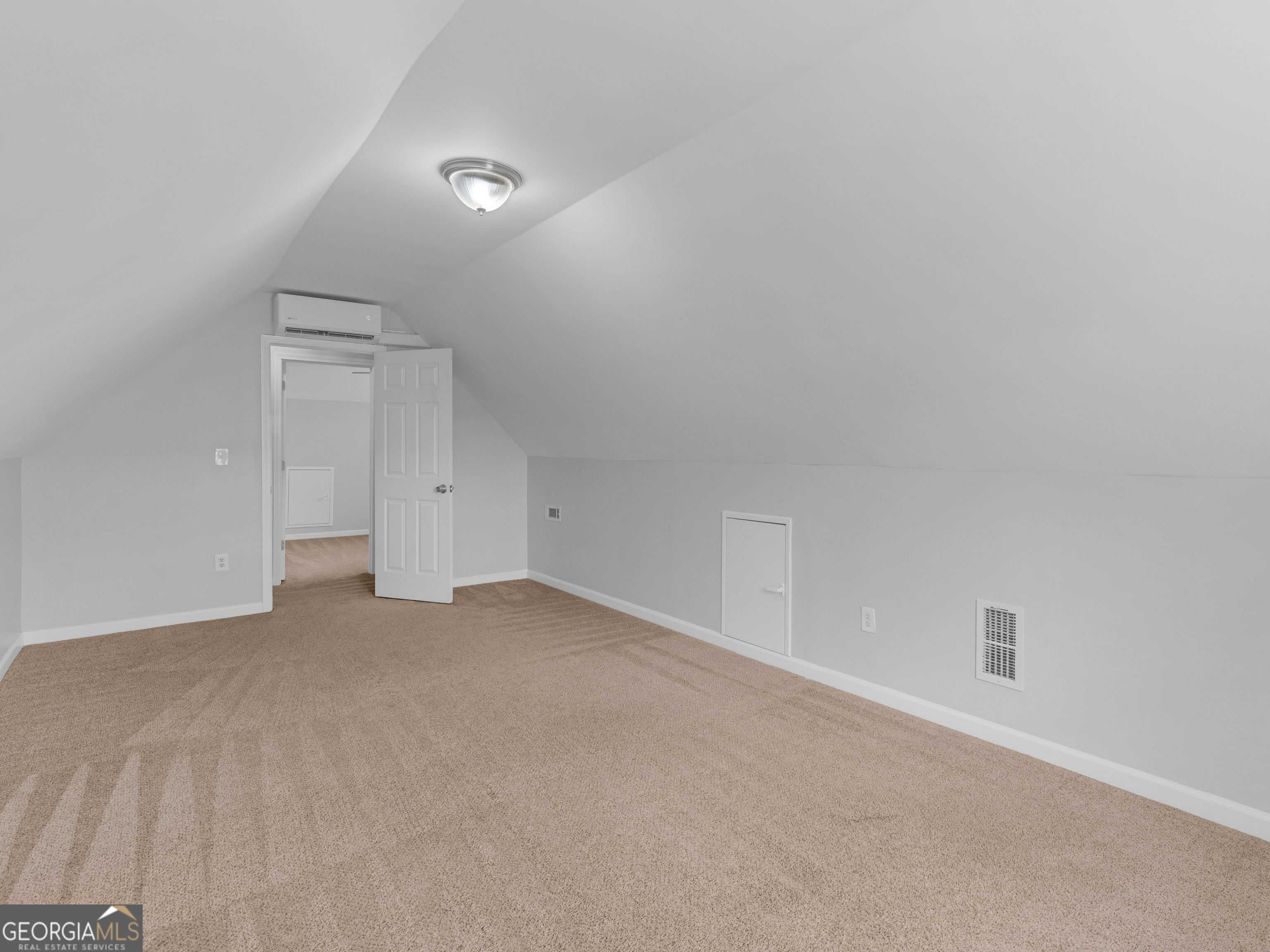 114 Madison Avenue Property Photo 43
