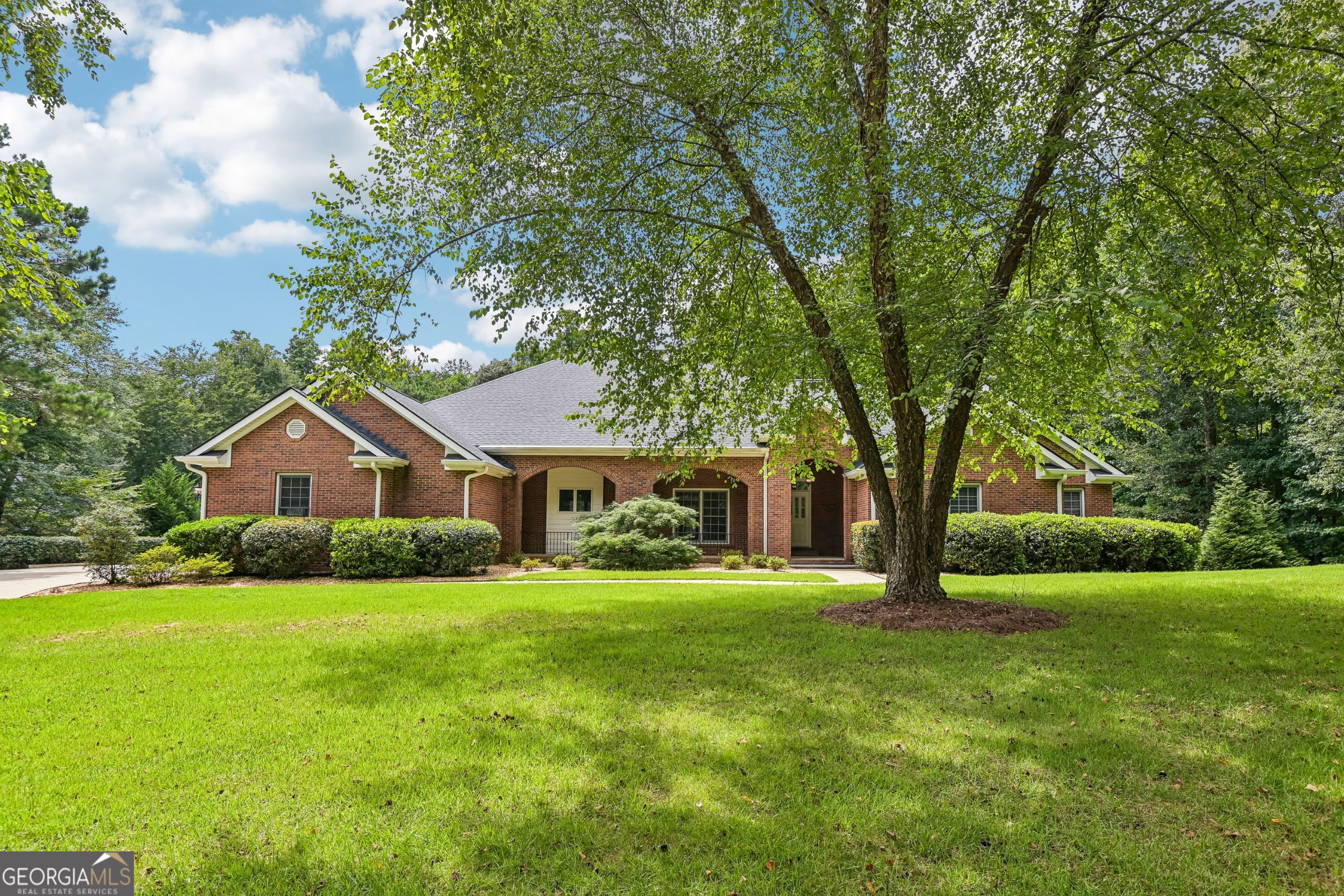 2077 Coolidge Way Nw Property Photo 1