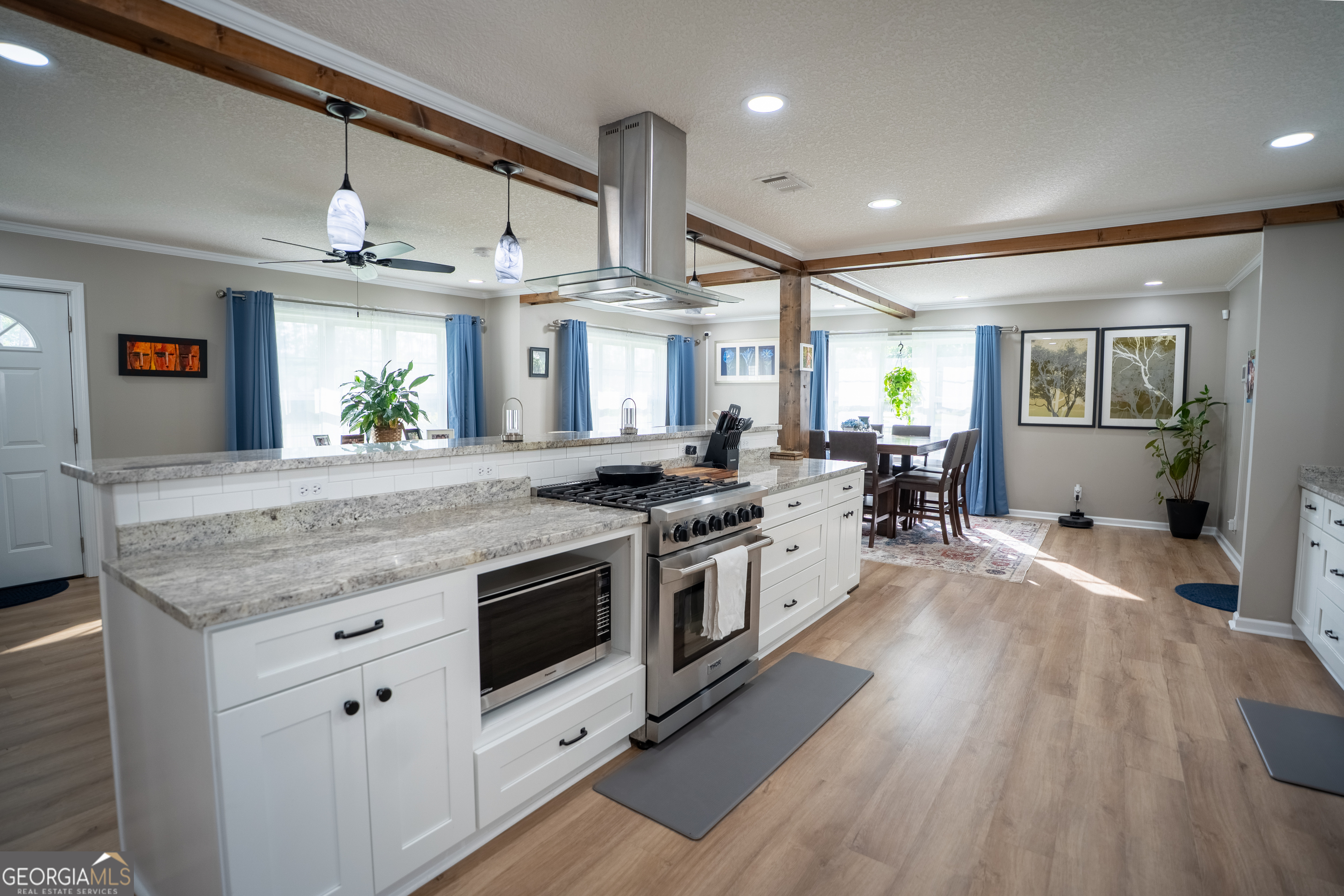 190 Plier Street Property Photo 8
