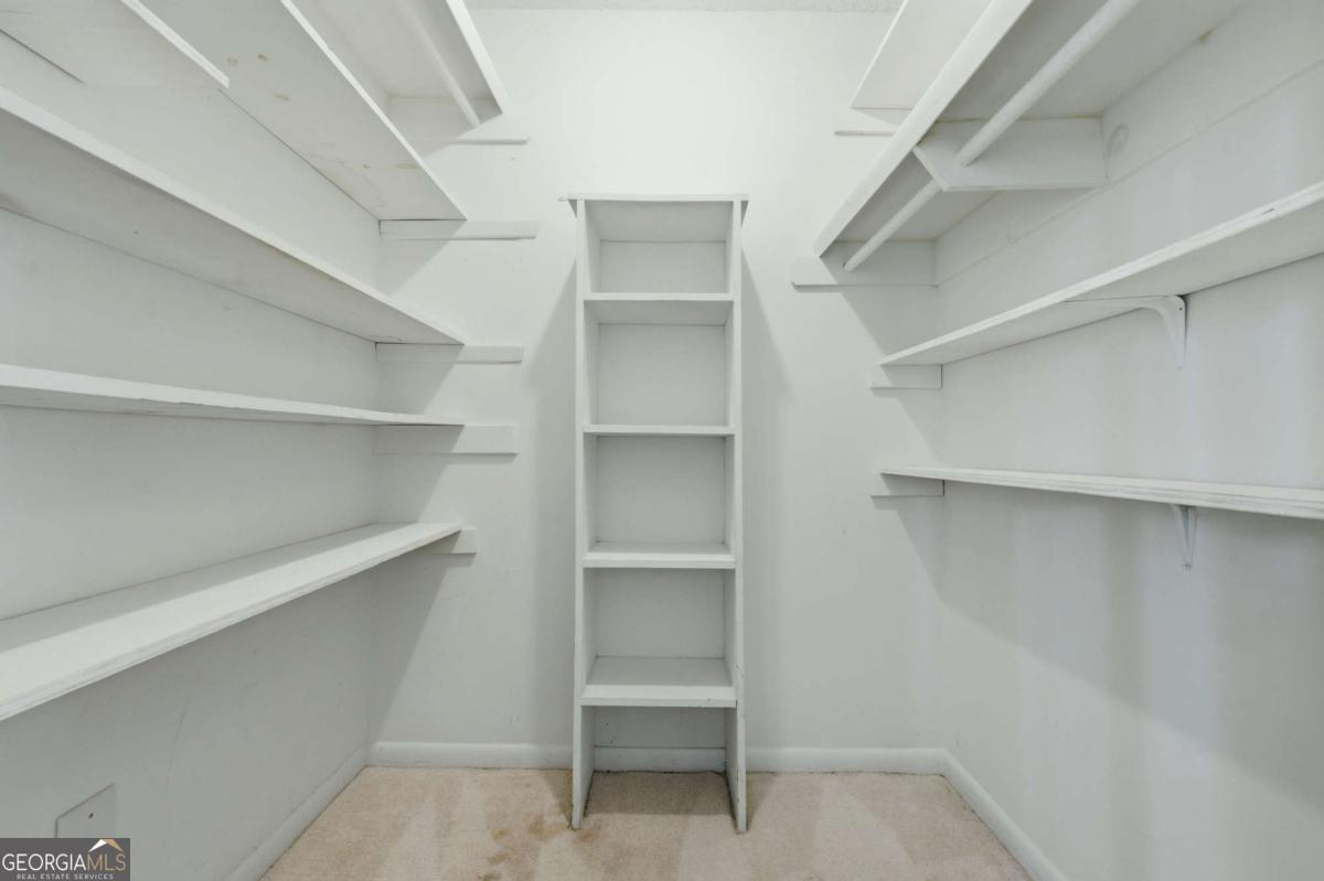 605 Serramonte Drive Property Photo 12