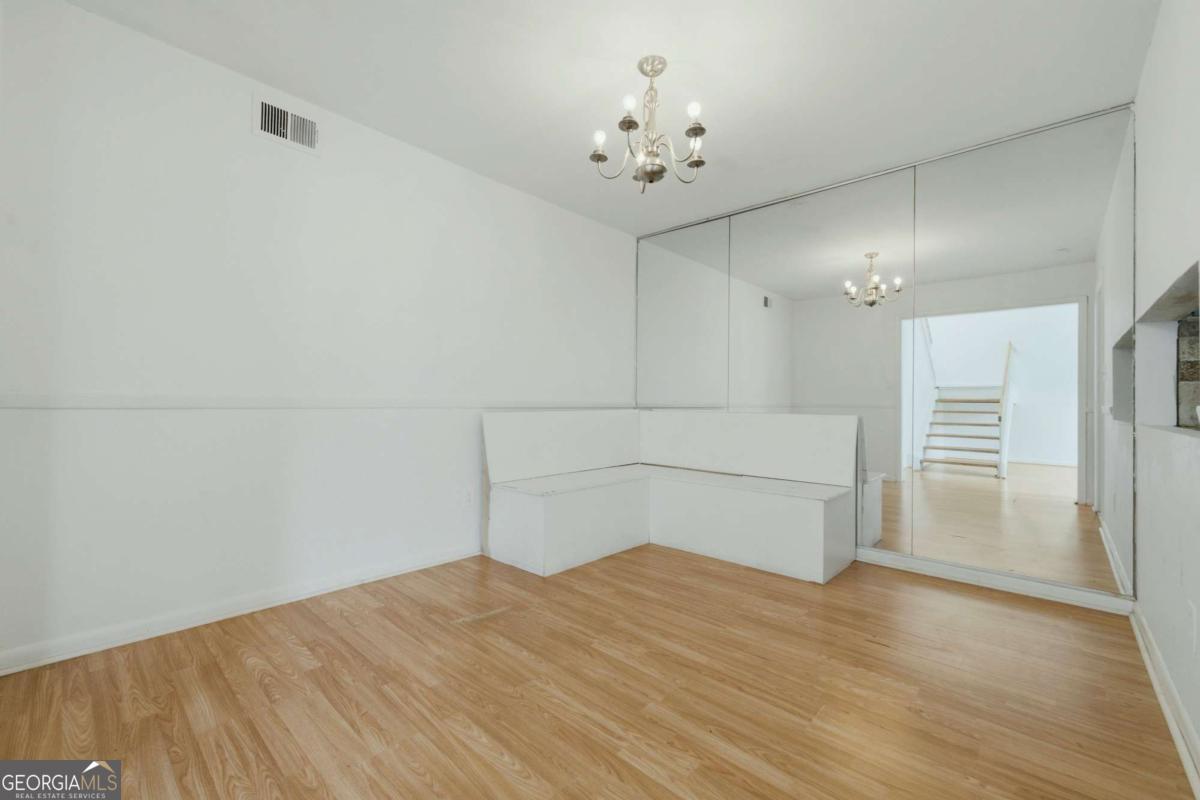 605 Serramonte Drive Property Photo 15