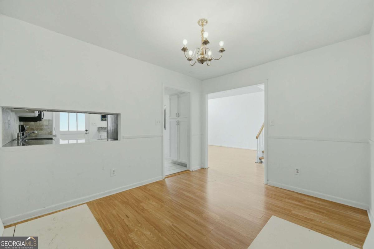 605 Serramonte Drive Property Photo 16